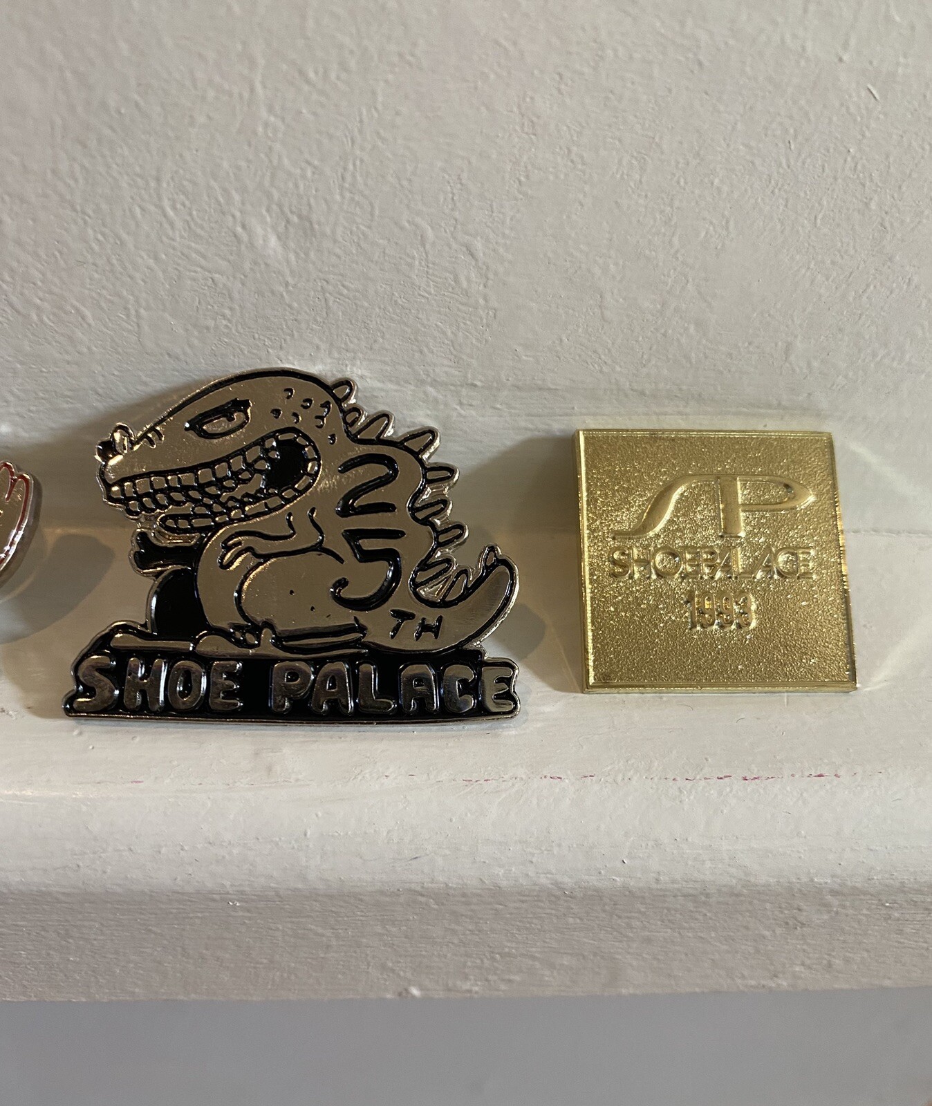 NIKE x SHOE PALACE Las Vegas Enamel Pin Set Just Do It 25th ANNIVERSARY Sneaker