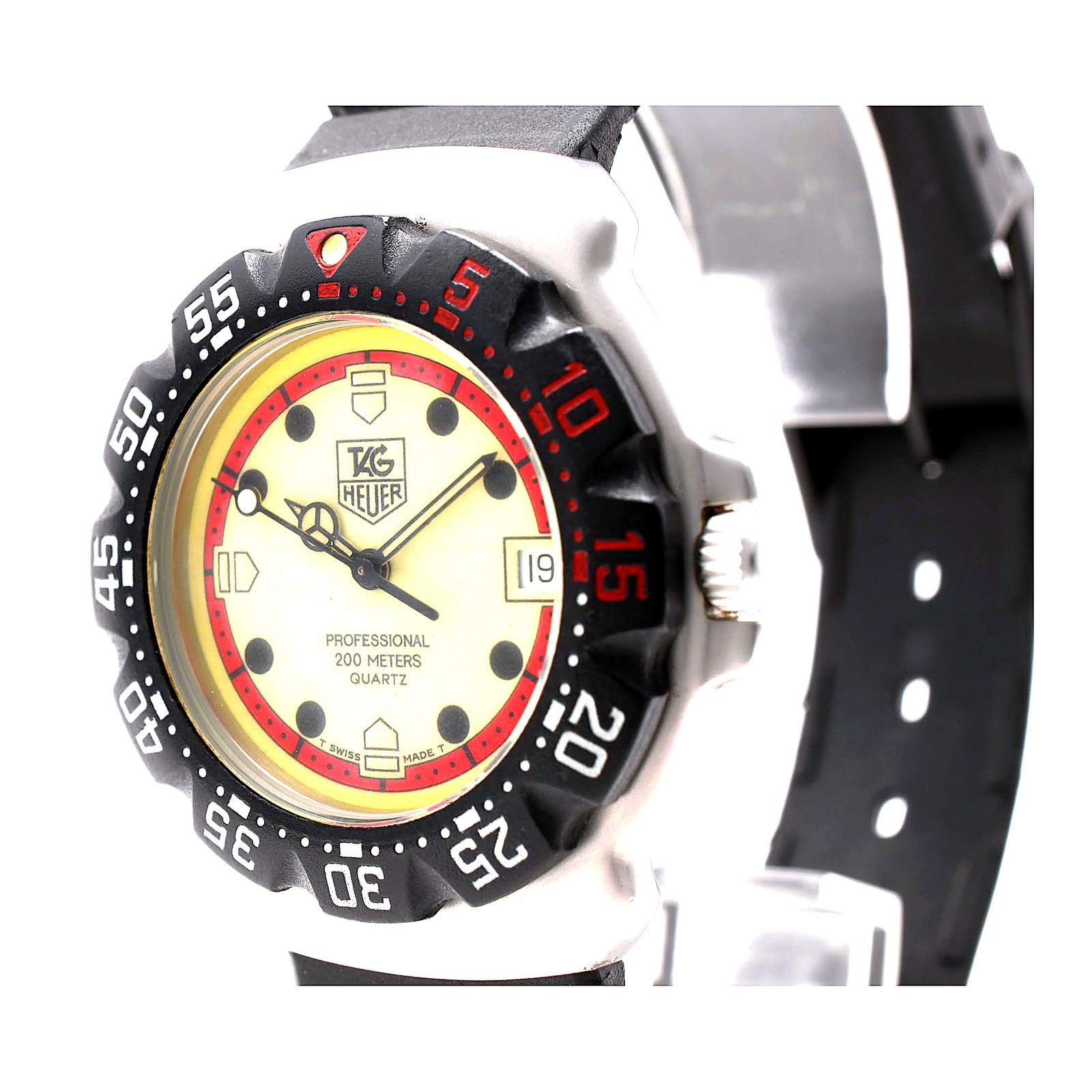 TAG Heuer Formula 1 WA1211 Quartz Diver 200m Cream Dial Black Rubber Strap Date