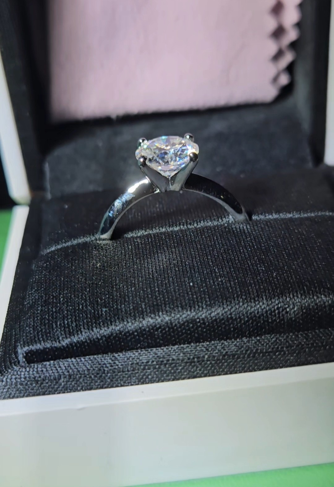 2CT Moissanite Engagement Rings For Women,  Round D Color (Not Real Diamond)