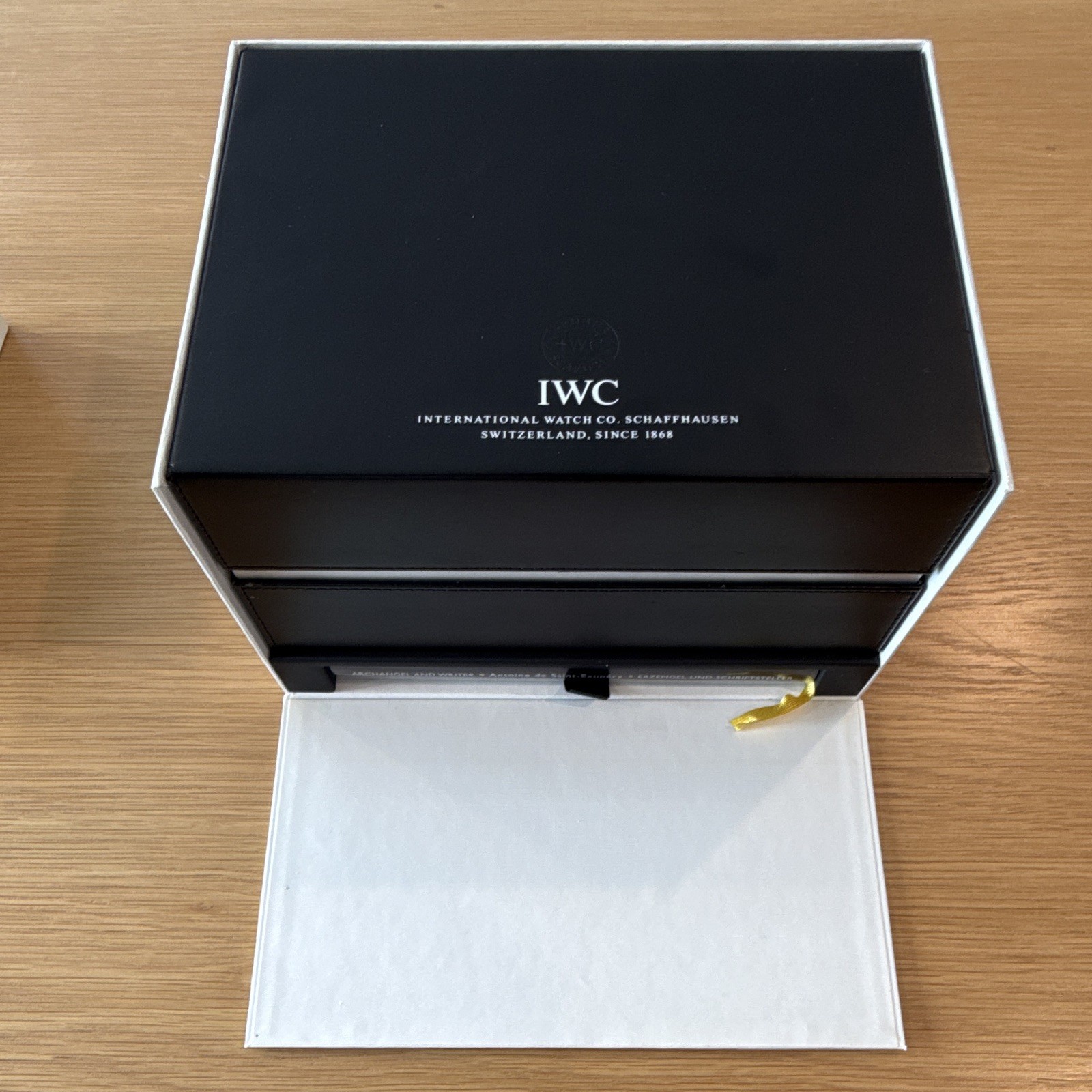 IWC Watch Leather Presentation Box w/ Outer Box, Booklets & Cleaning Cloth