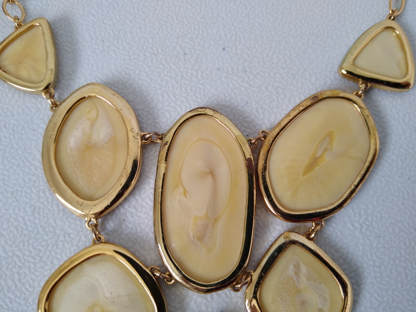 Stella Dot Necklace Fiona Bib Cream Goldtone Rhinestone Jewelry Designer Golden.