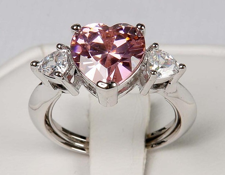 New Avon Fancy Shape PINK HEART CZ Cocktail Love RING – Sz 5, 6, 7, 8, 9, 10, 11