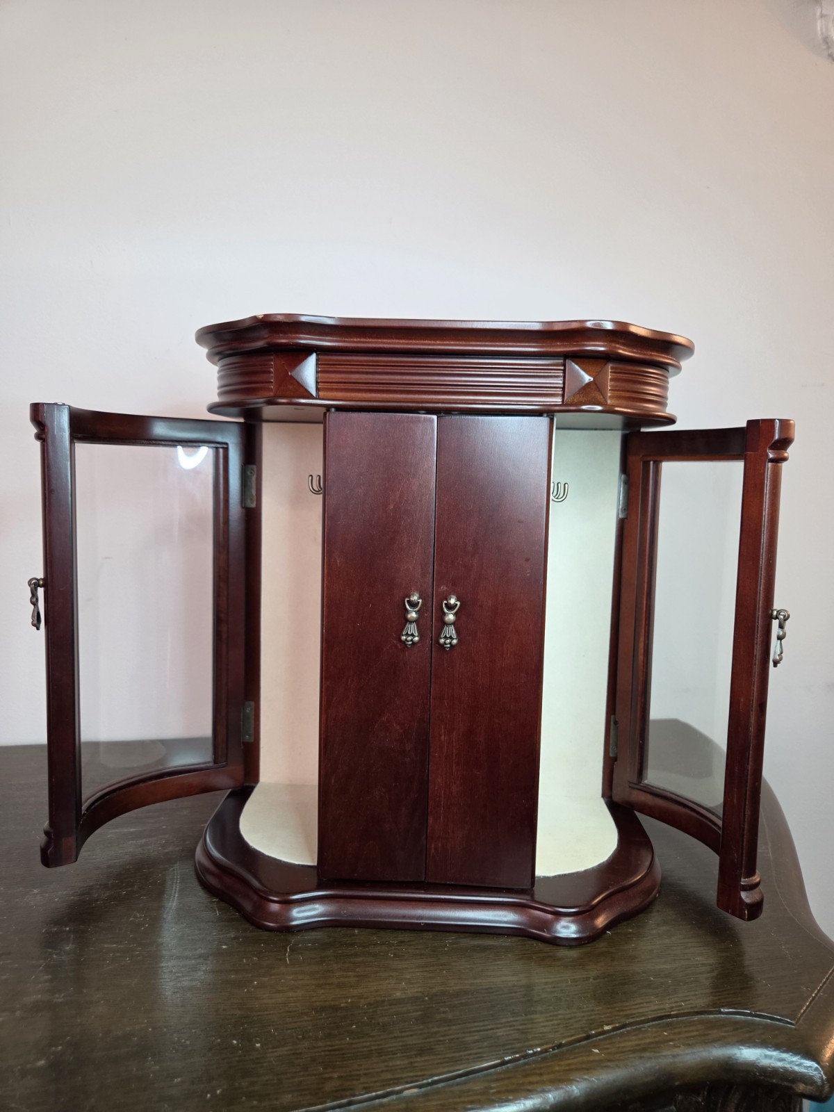 VTG Bombay Company Jewelry Armoire Cabinet -Table Top -Curved Glass -13″T×12″W