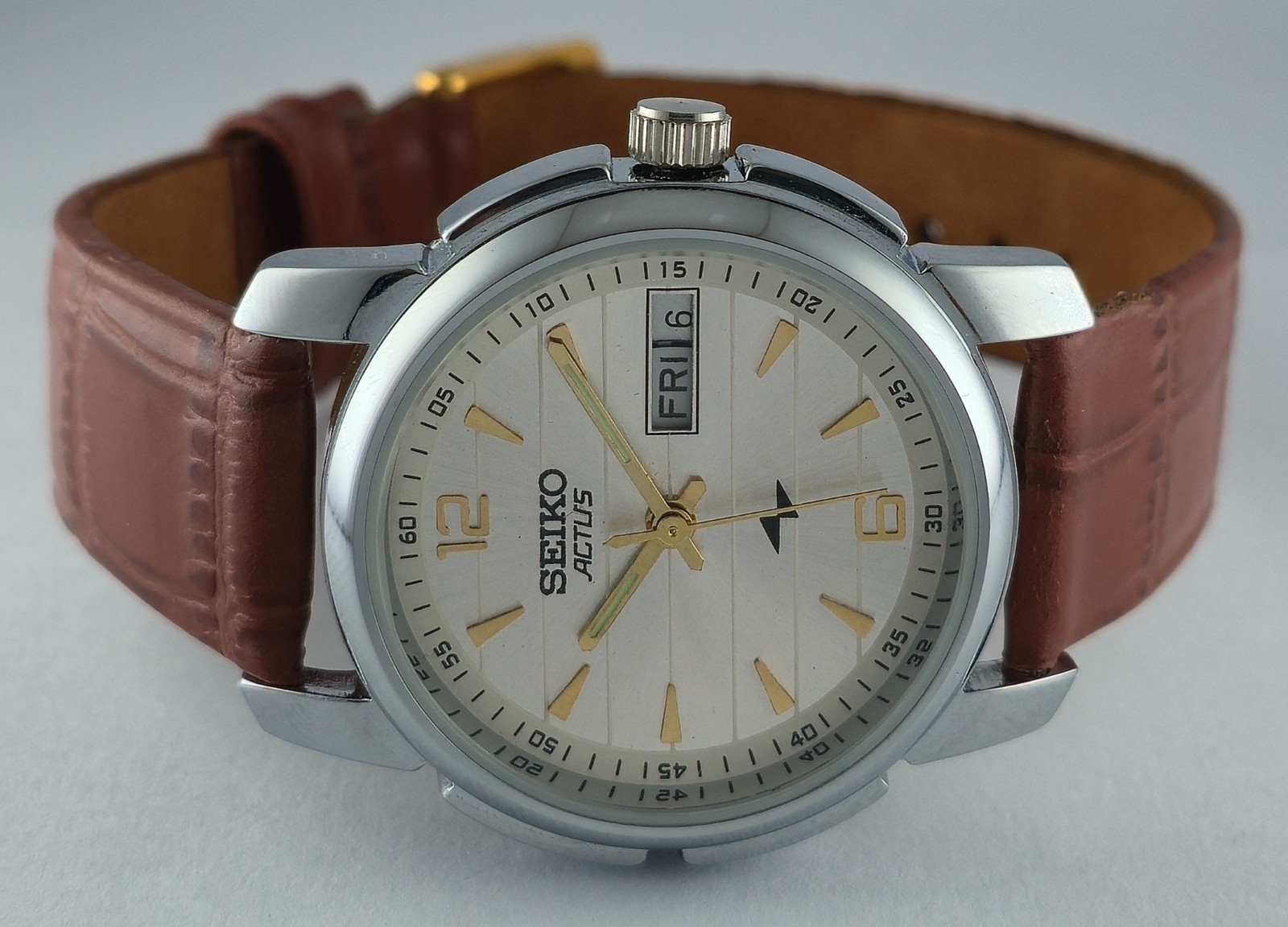 Refurbished Seiko Actus Automatic Silver Dial with Day/Date Men Watch | 17 Jewel