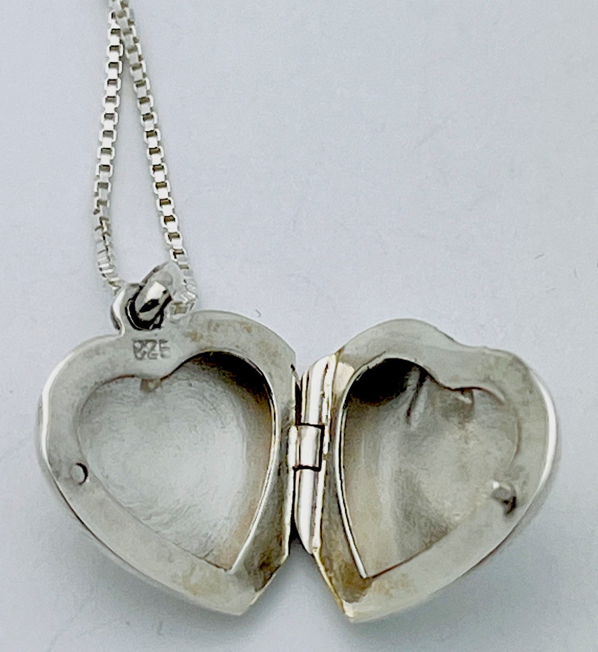 925 Sterling Silver 6.5 Gram Etched Heart Locket Necklace 18”