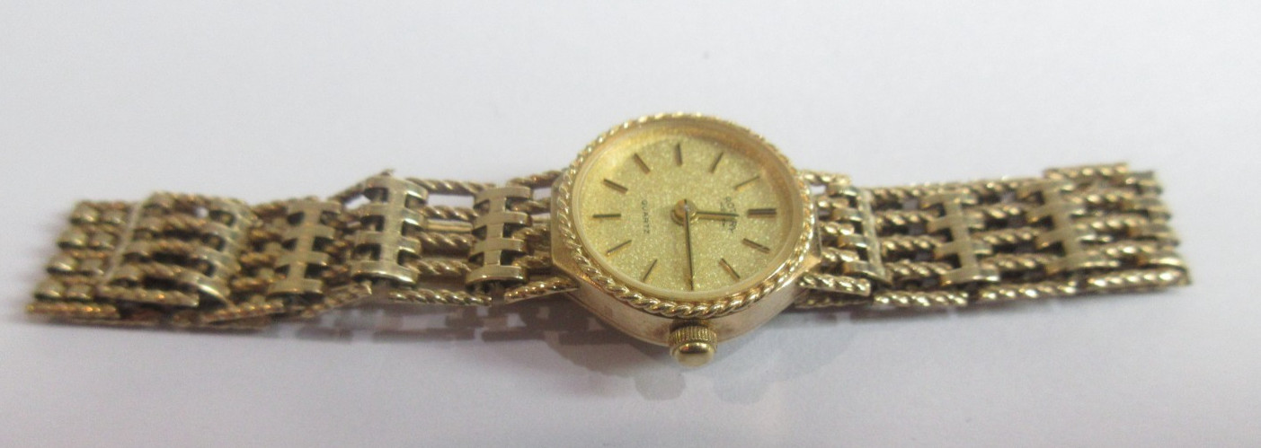 9ct Gold Rotary Watch Quartz 150mm Hallmarked 13g With Mechanism & 2 extra Links