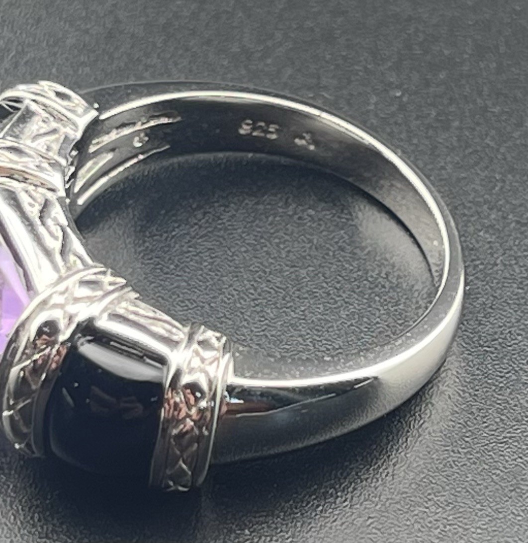 Vintage Victoria Wieck Sterling Silver 925 Amethyst Stone Size 9 Ring