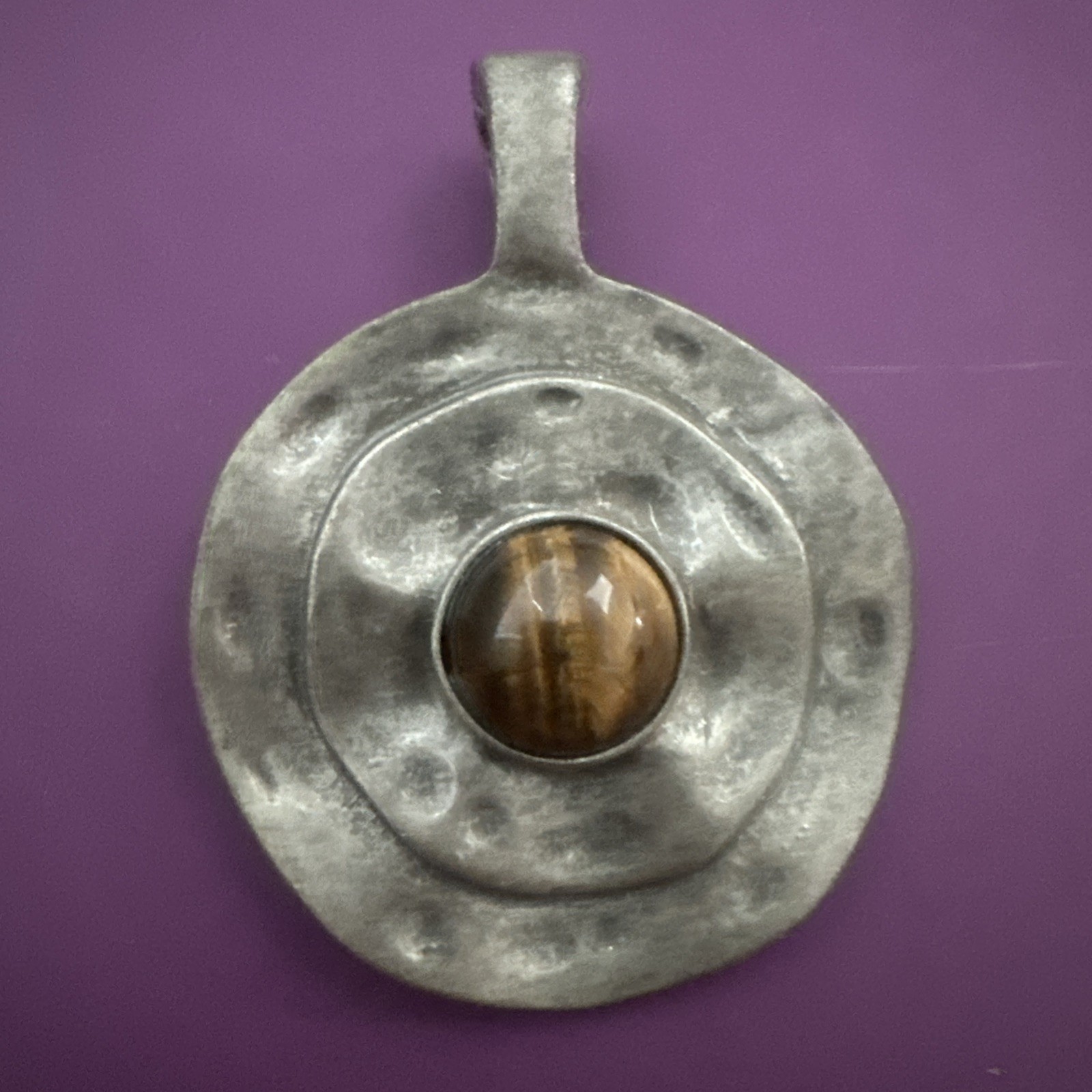 Premier Designs Vintage Silvertone Hammered Shield Pendant 2 3/4″ Tiger’s Eye