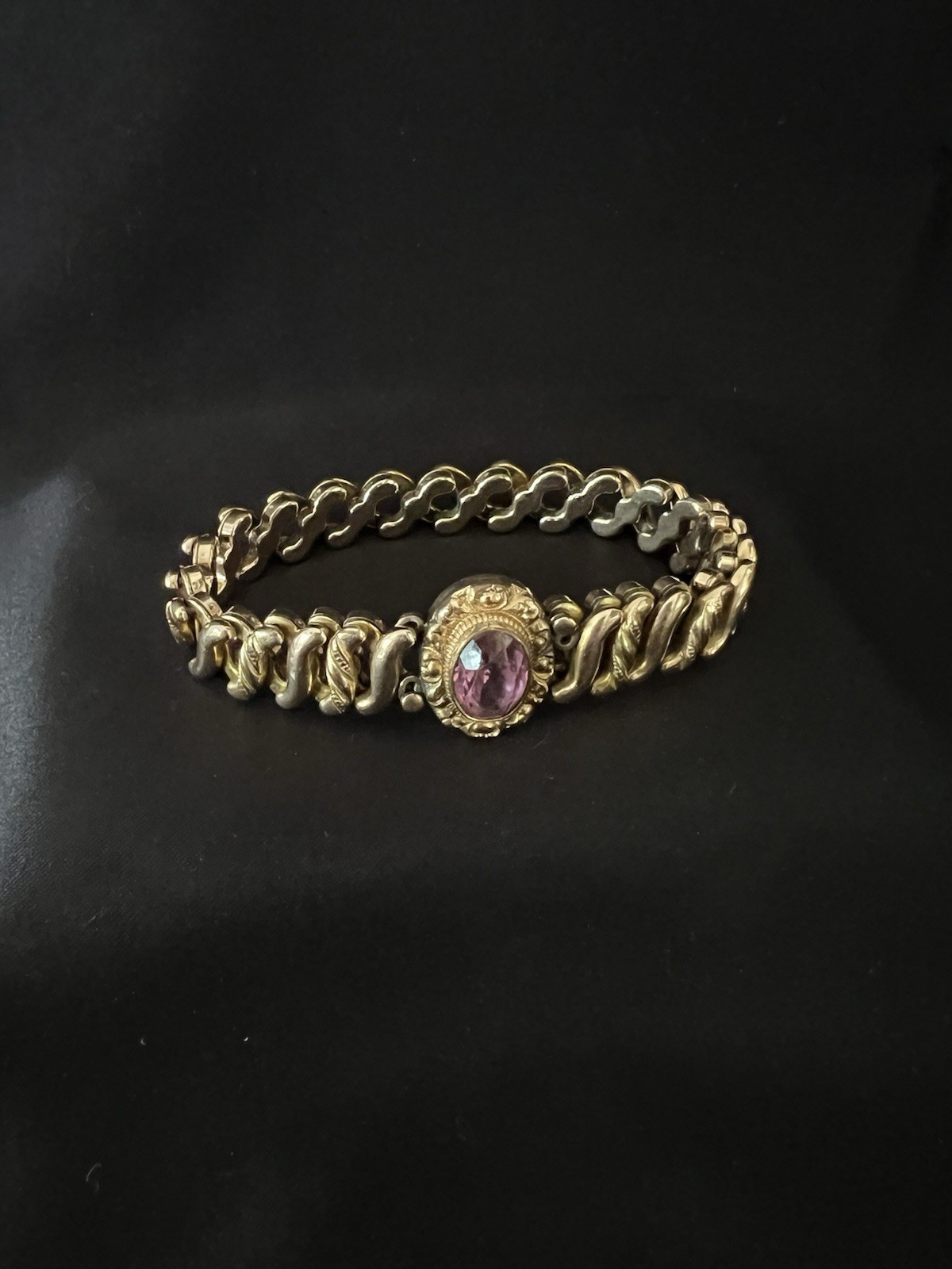 Pink Gem Sweetheart Bracelet
