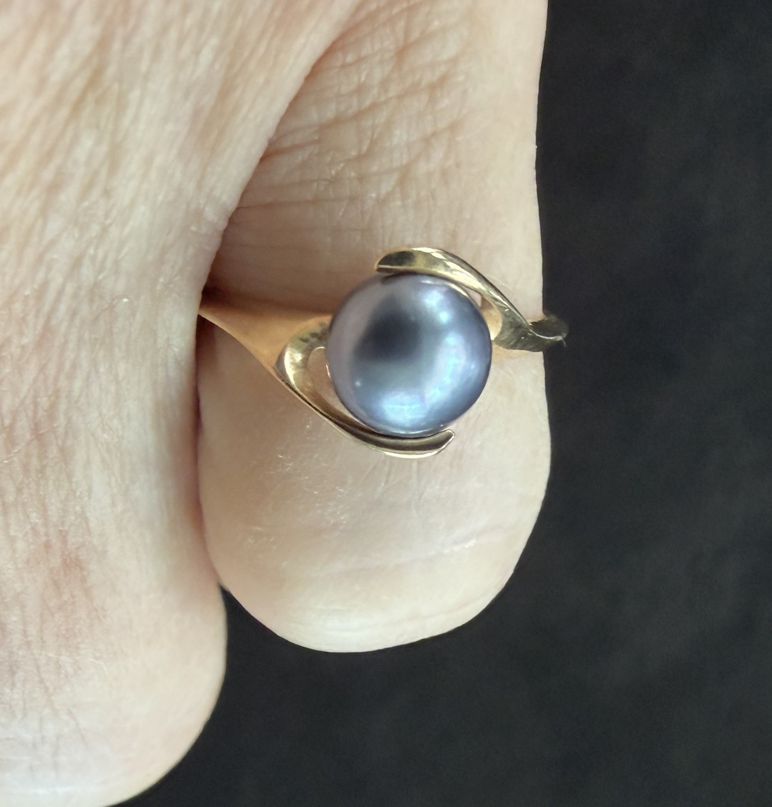 14k Yellow Gold Gray Black Pearl Ring