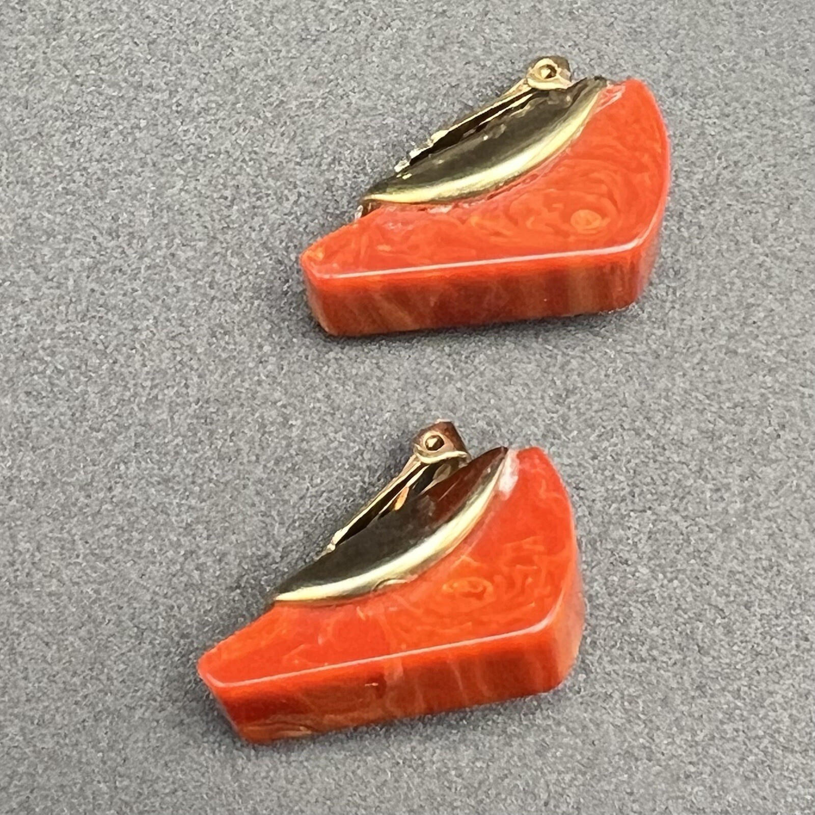 Vintage MCM Mod Blood Orange Bakelite Wedge Clip-on Earring Set Dress Shoe Clips