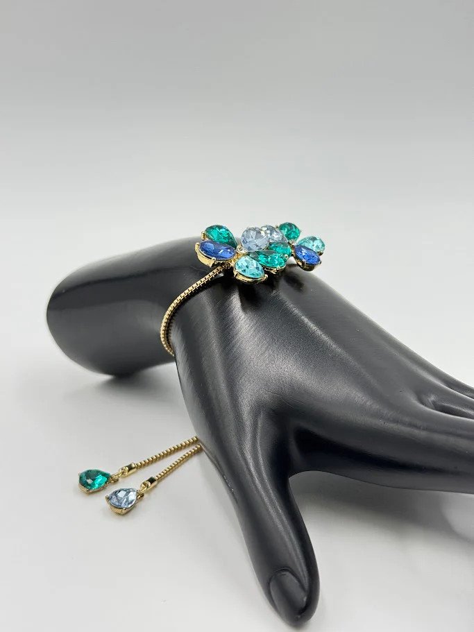 Isaac Mizrahi Live! Goldtone Adjustable Blue Crystal Flower Bracelet.