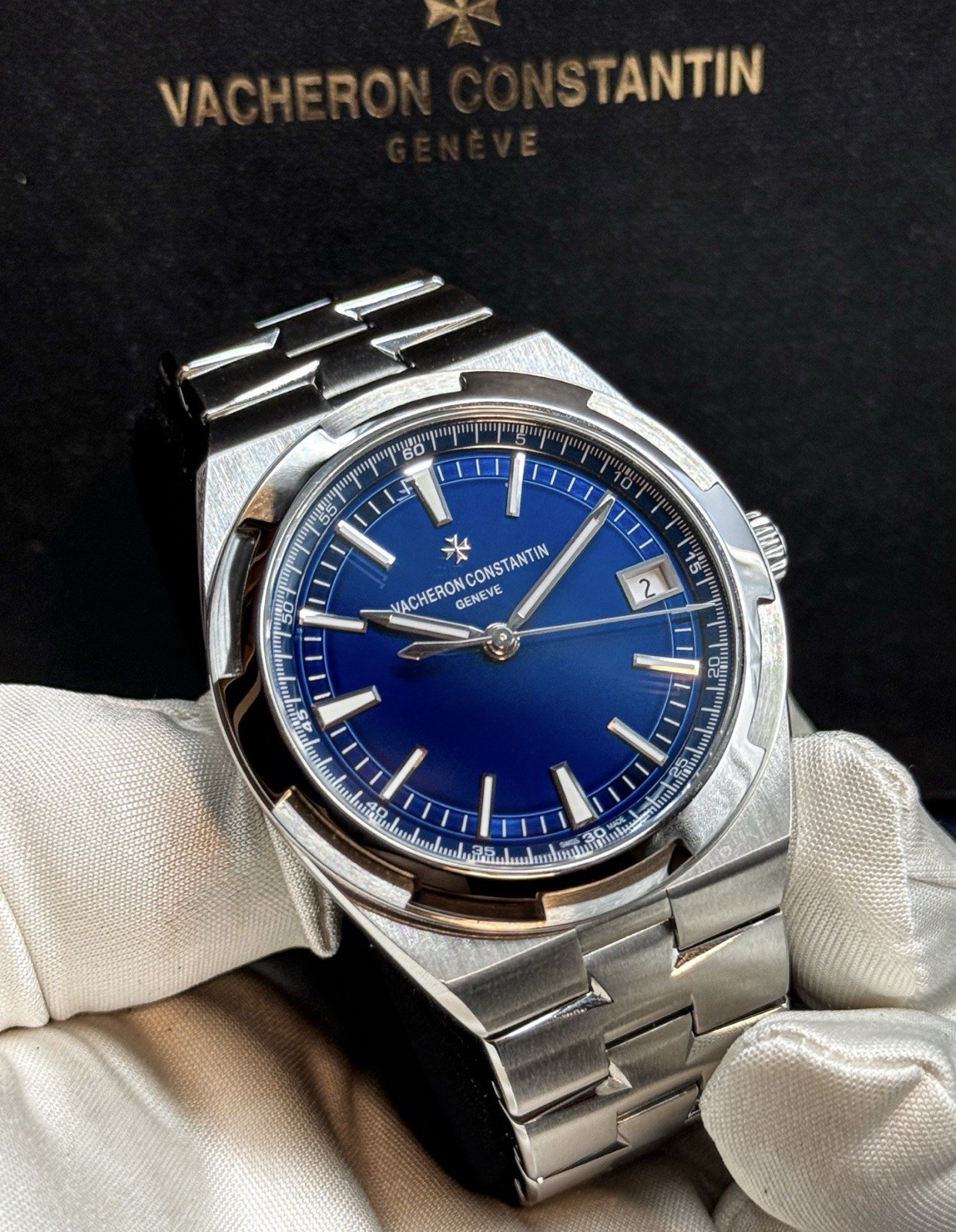 Vacheron Constantin Overseas Blue Men’s Watch – 4500V/110A-B128