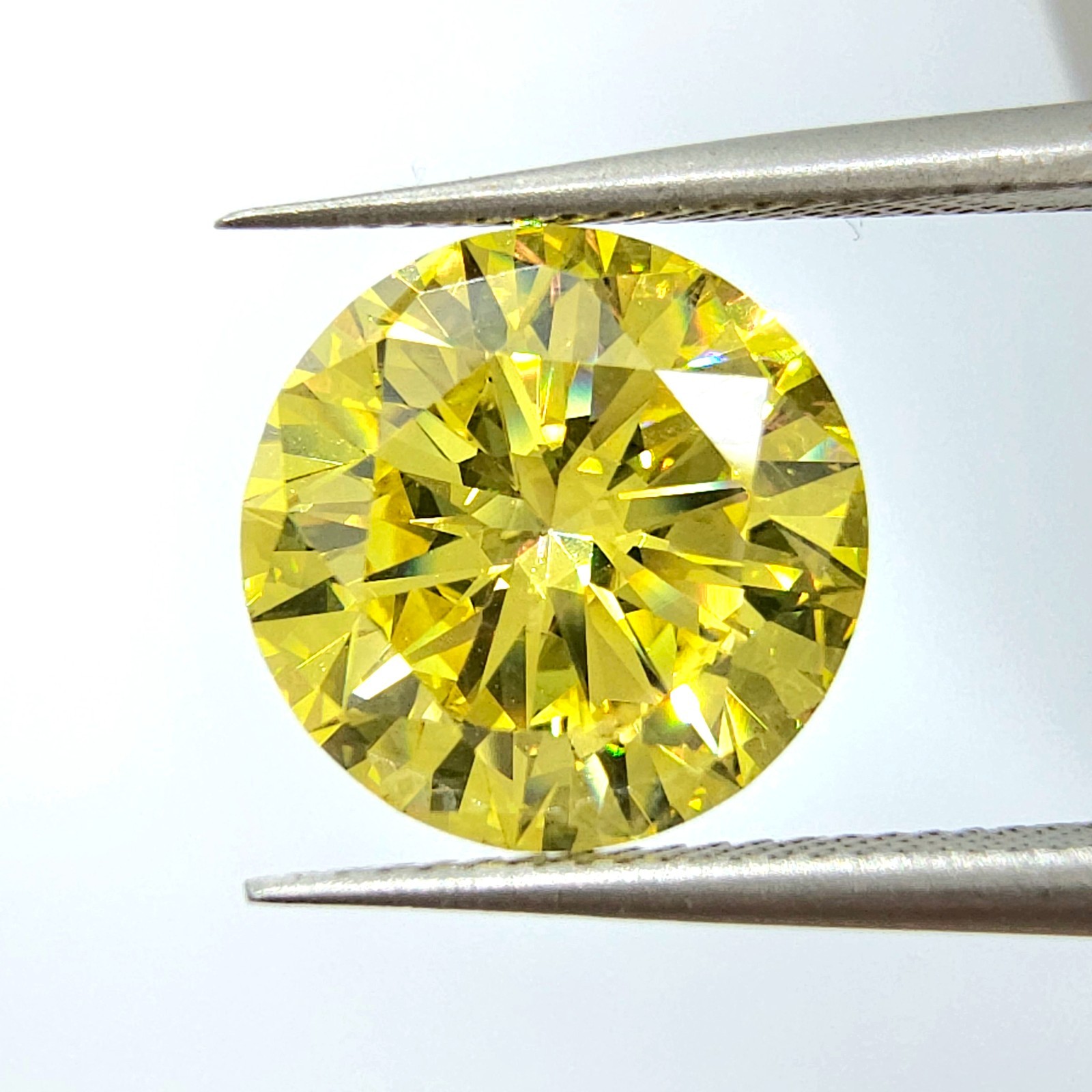 4.31 ct Fancy Vivid Yellow VS1 Round SGL Cert Treated Color & Clarity Enhanced