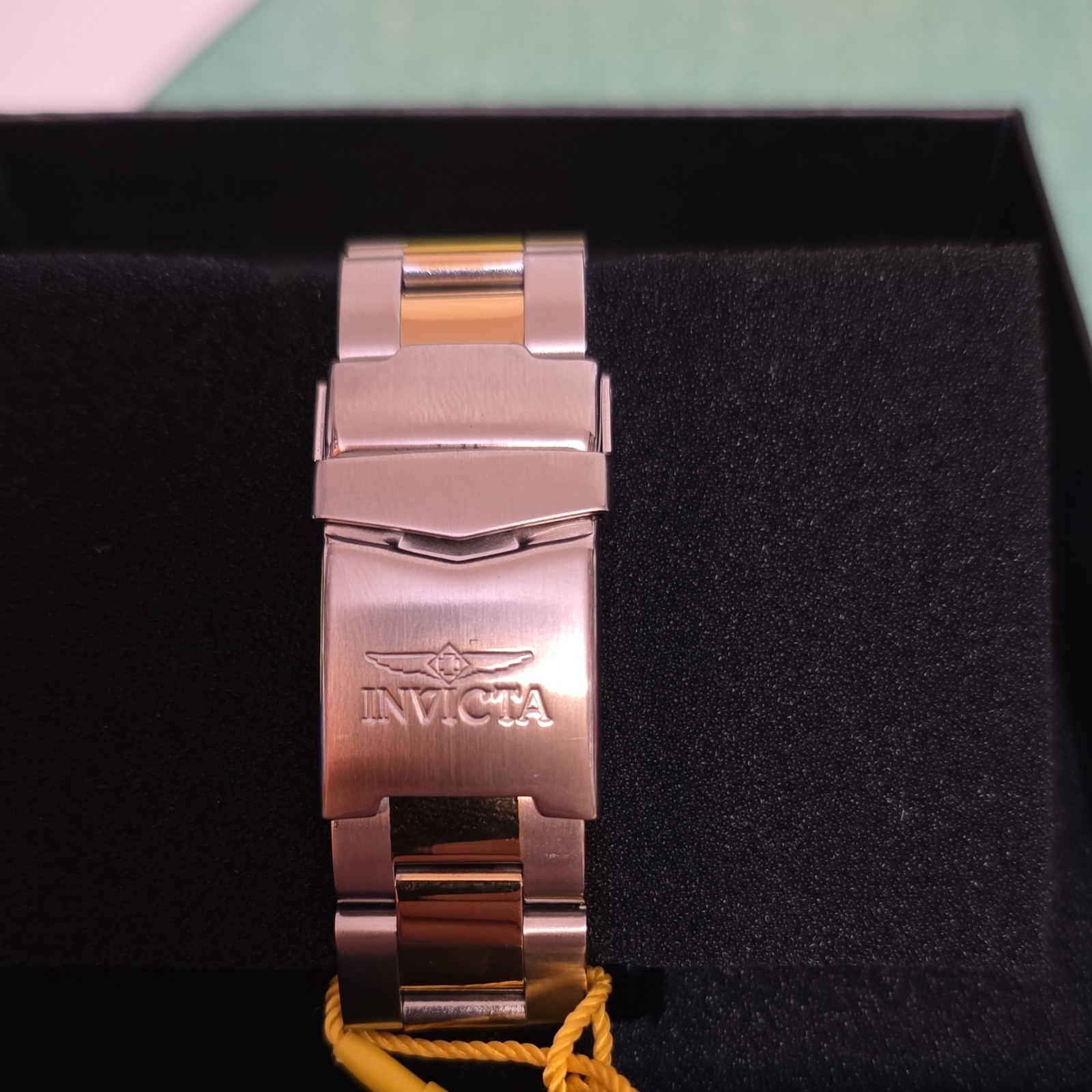 Invicta Pro Diver Men’s Quartz Blue Dial Two-Tone Bracelet 200m Watch 26972
