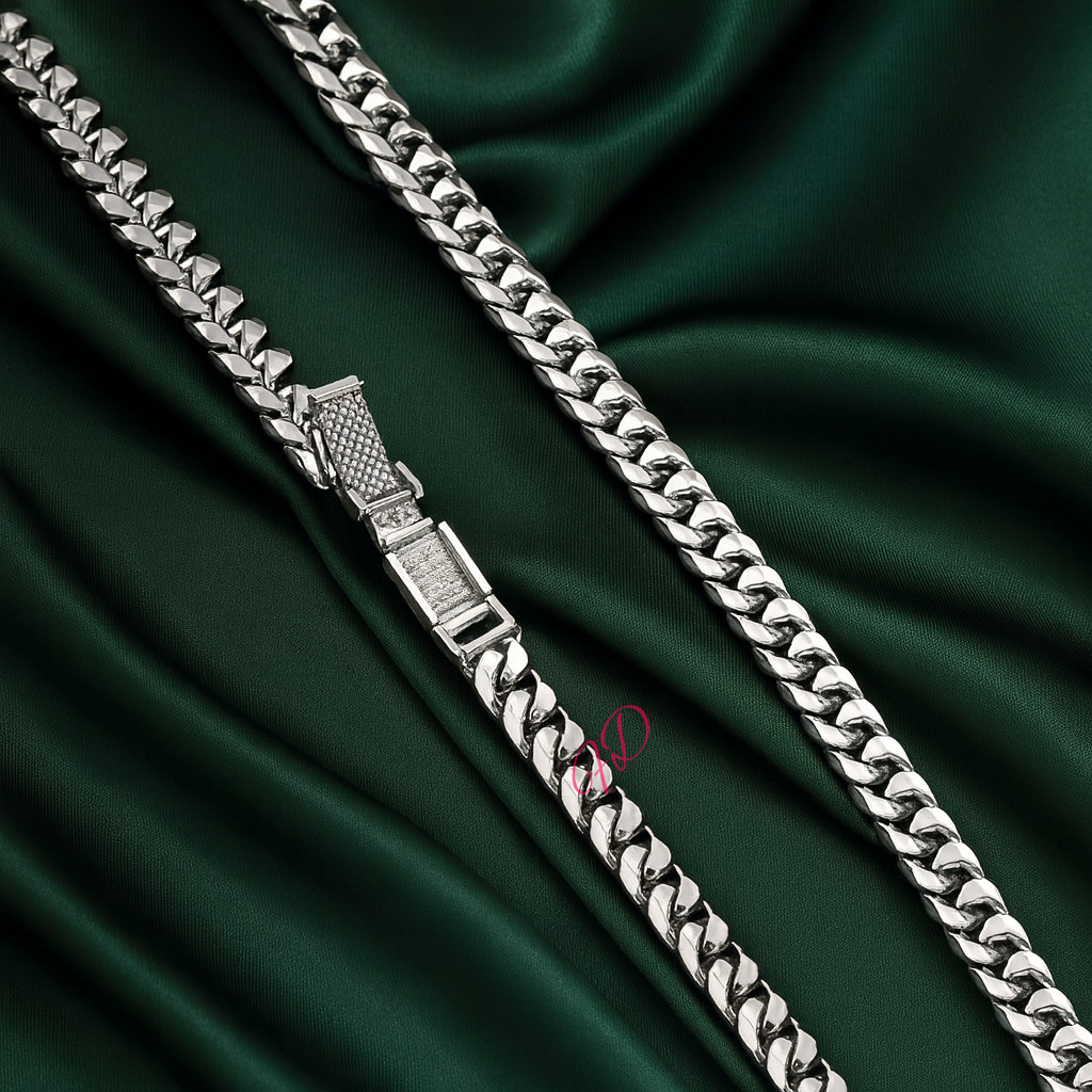 950 Platinum Mens Miami Cuban Chain Width 5 MM Necklace Length 20 Inches