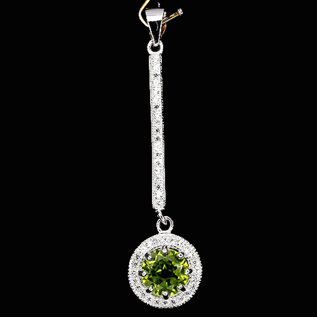 Elegant Natural Gem Top Rich GREEN PERIDOT White Cz 925 Sterling Silver Pendant