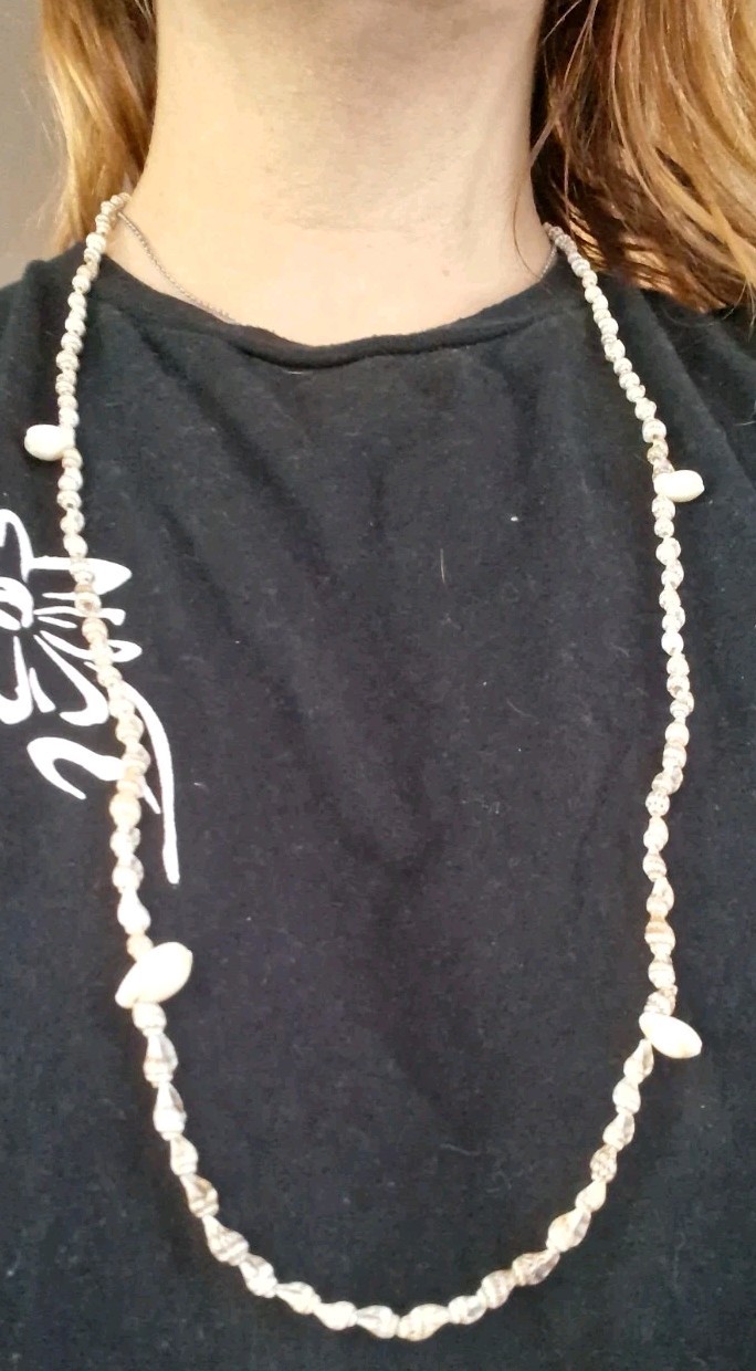 Vintage Natural Cowrie Shell Necklace – Boho Beach Hawaiian Surf Jewelry