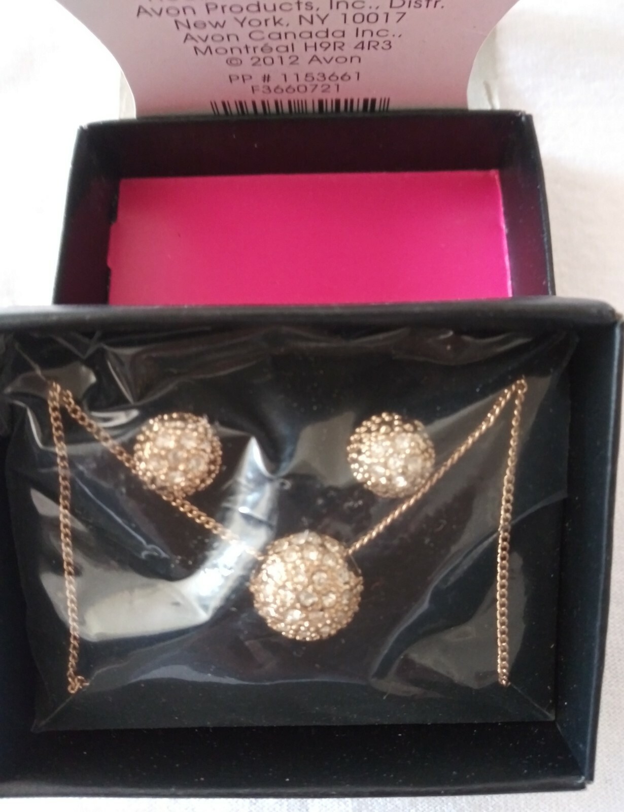 AVON Sweet Sunshine FRESHWATER PEARL Gift Set. Pierced. PINK. Women/Juniors NEW