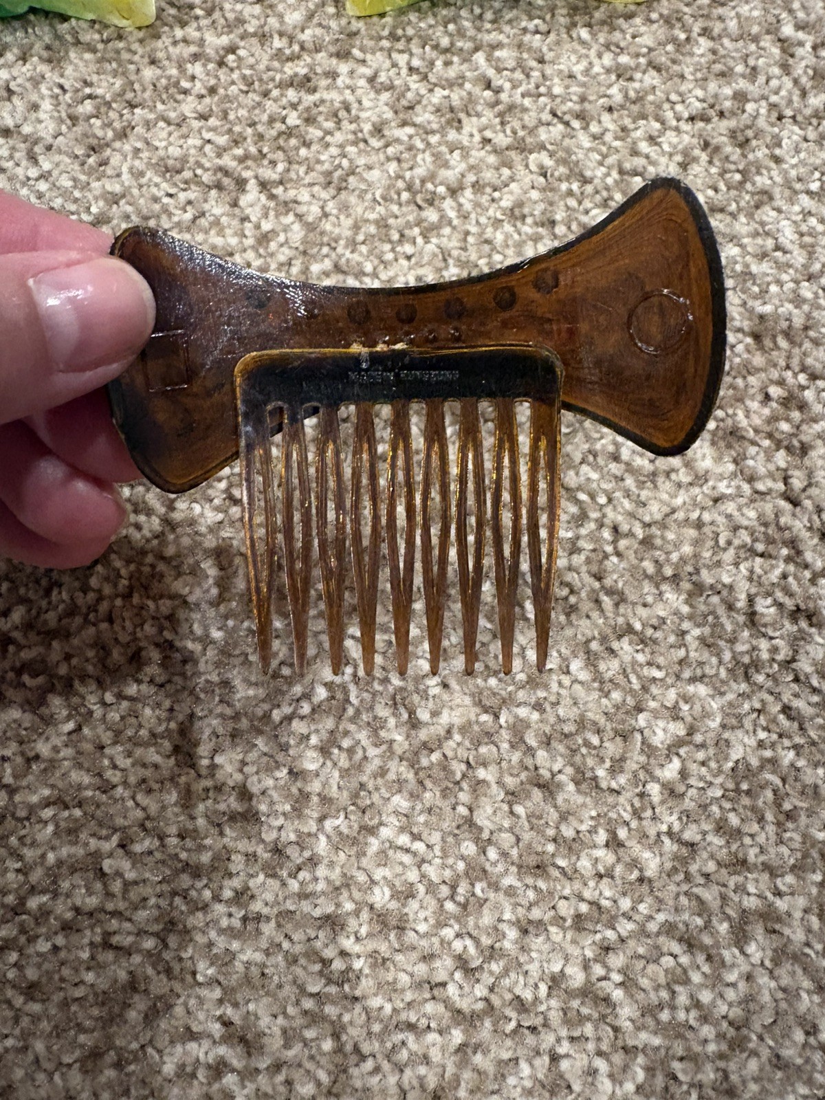 Vintage hair items:Faux tortoise shell hair comb, U-shaped hair pin, finger wave