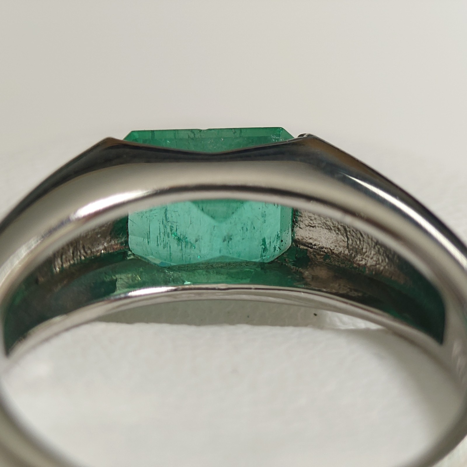 Emerald Ring, 900 Platinum RING Pt900 E1.88 jew0005 Imported from Japan