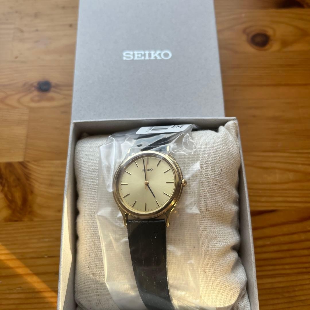 New SEIKO Quartz Gold Dial Leather Strap Watch Bar Index Box Warranty 3 Year
