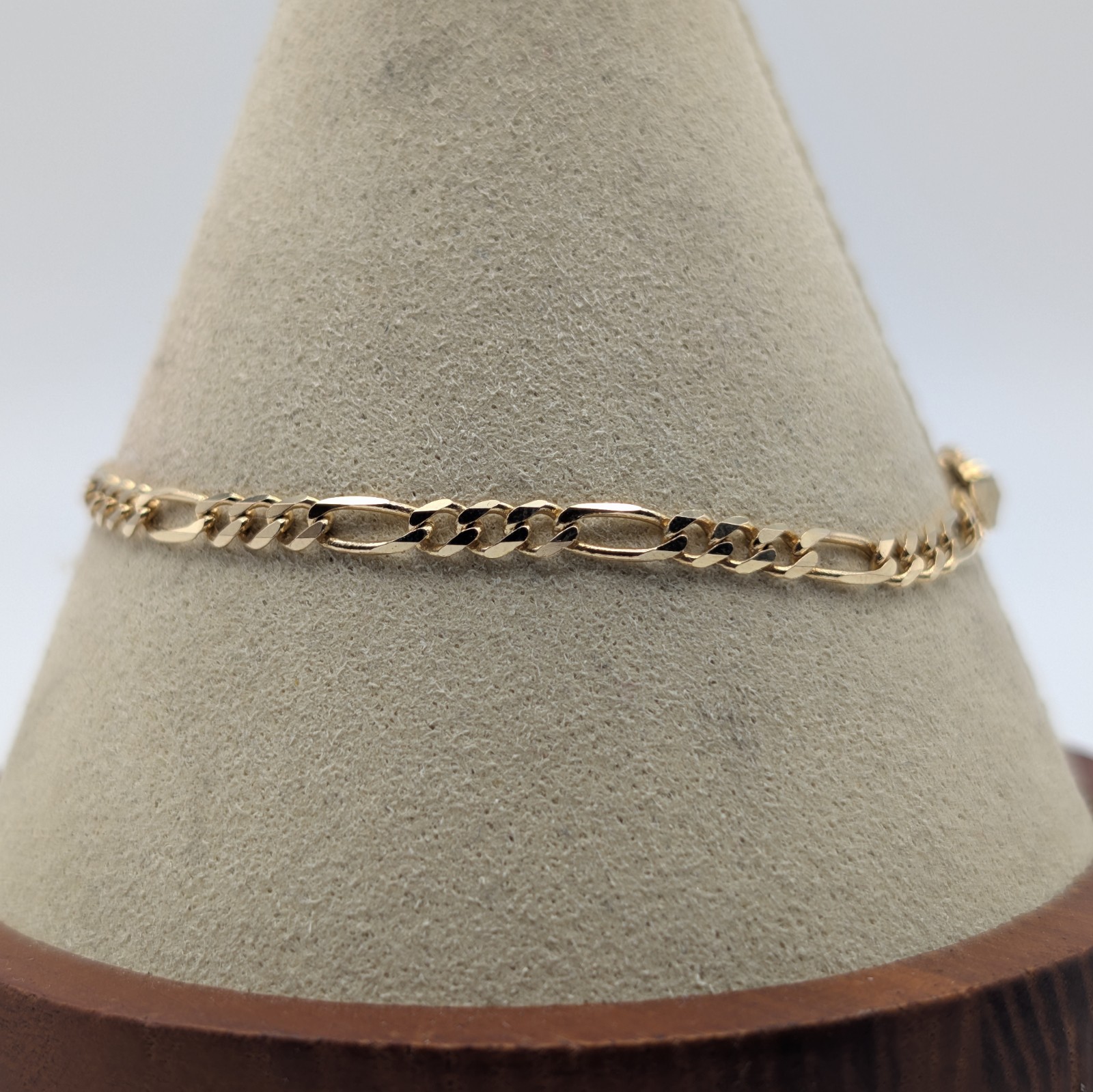 Solid 14k Yellow Gold Italian Figaro Chain Link Bracelet 7″ Long 3mm Wide