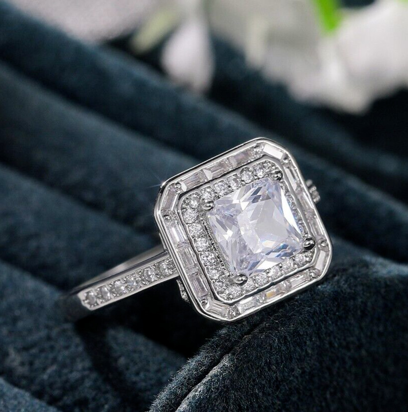 Beautiful Ring for Christmas Gifts 1.72 Ct CZ Beautiful Women Ring Silver Plated