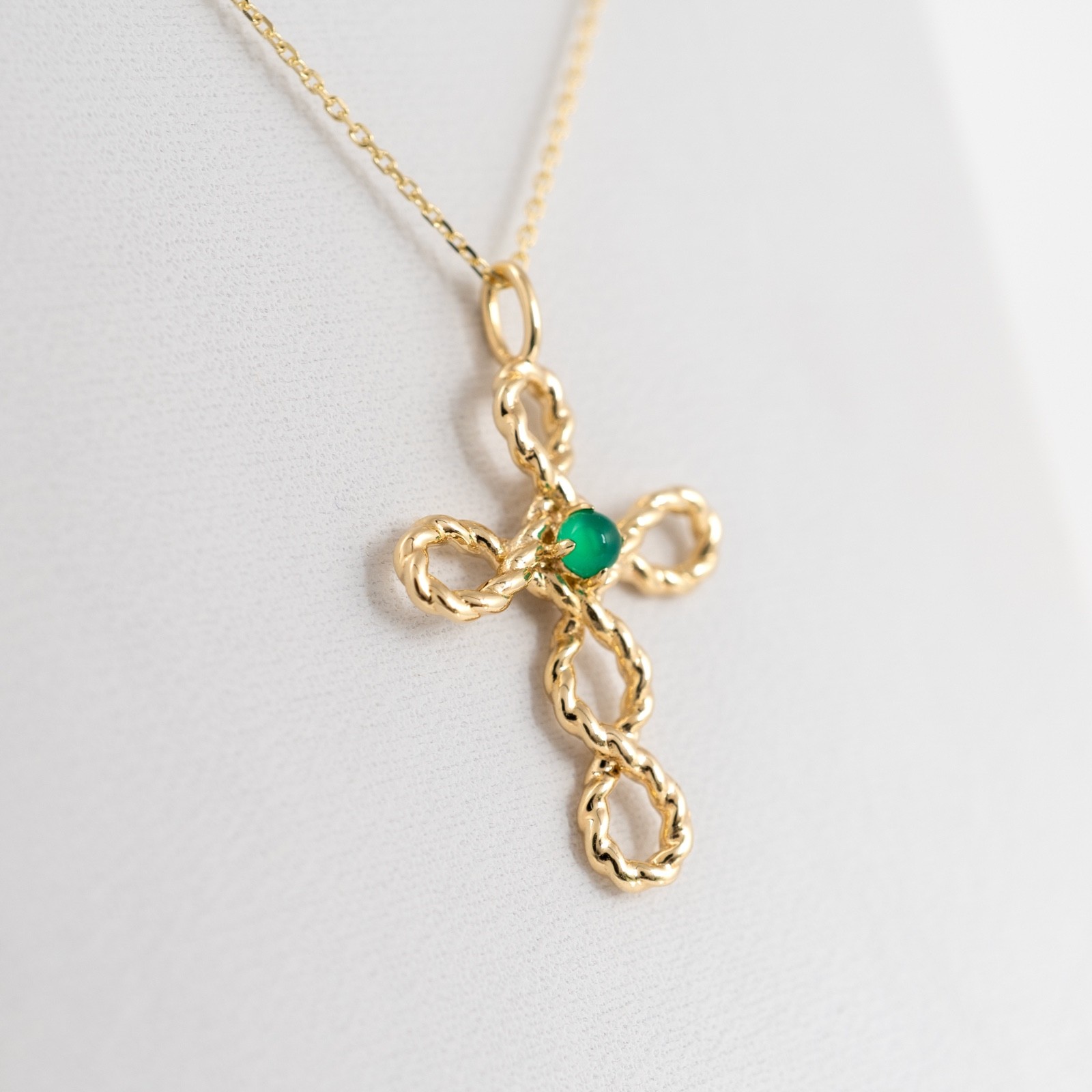 9ct Gold Cross Necklace Green Onyx Pendant Hallmarked Yellow Gold Cabochon