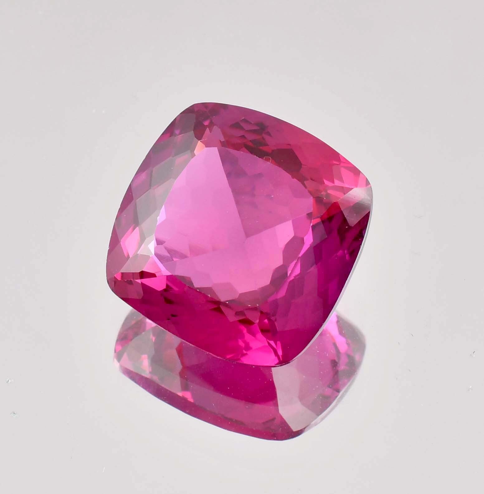20 x 20 MM Natural Ceylon Purple Sapphire Gemstone 40.55 Ct GIT Loose Certified