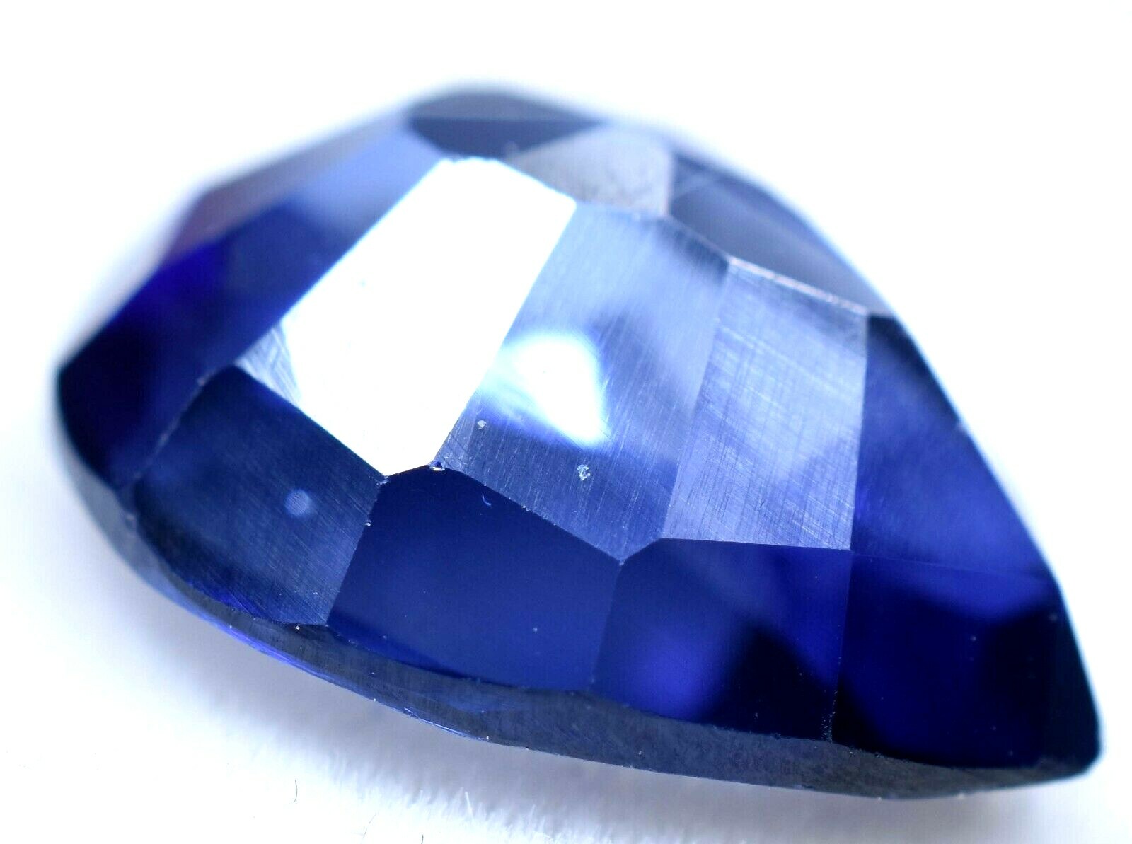 4.90 CT Natural california Benitoite GGL Certified Top Quality Treated Gemstone