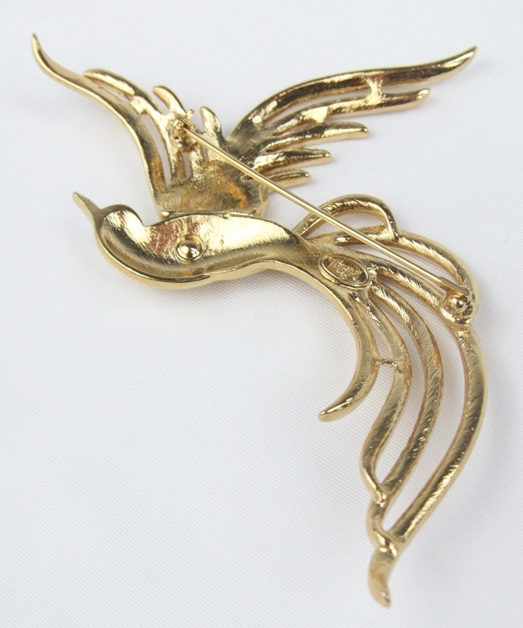 Vintage Signed Trifari Gold Bird of Paradise Pink Enamel Jeweled Eye Brooch Pin