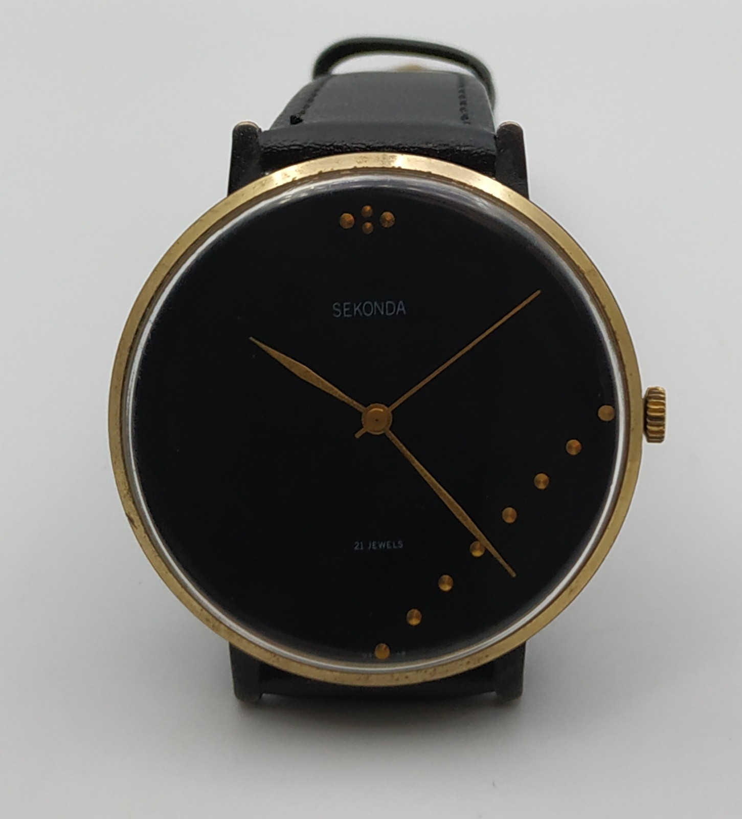 Men’s Dress Vintage Watch SEKONDA USSR Mechanical Zarya Retro Soviet 21 jewels ☭