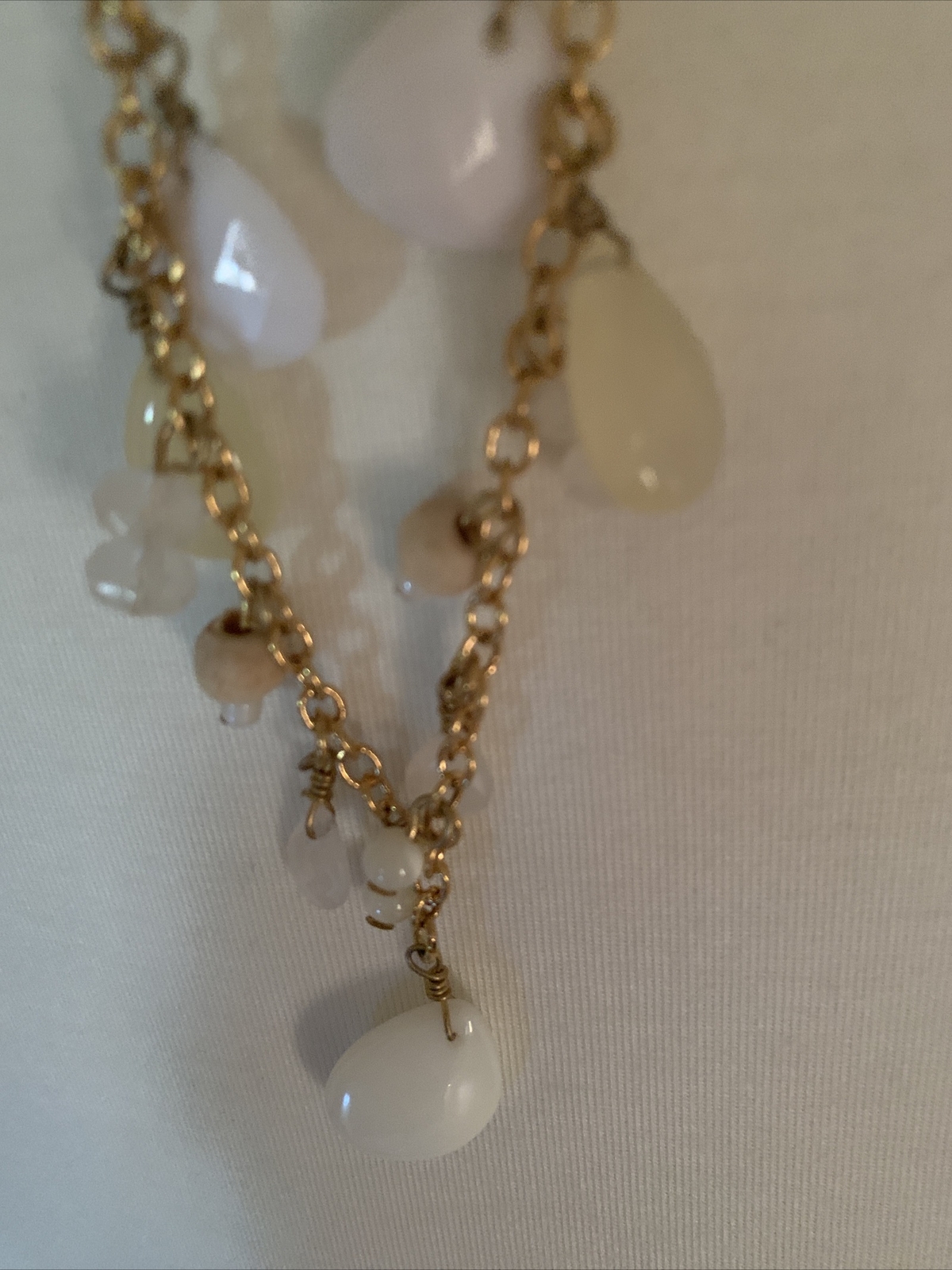 NWOT brooks brothers Light-Scattering Luminosity White Necklace Cs200