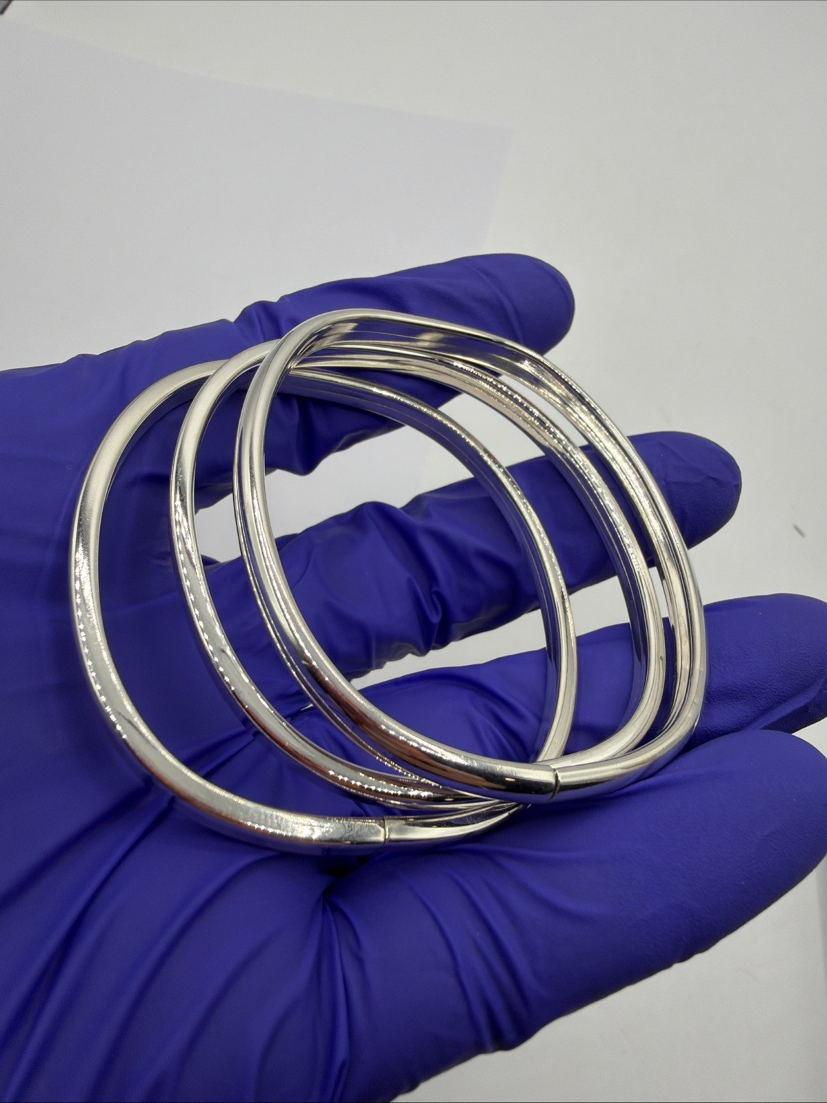 Set of 3 – 925 Sterling Silver Hollow Hinged Bangle Bracelets 18.1g 4mm 56mm