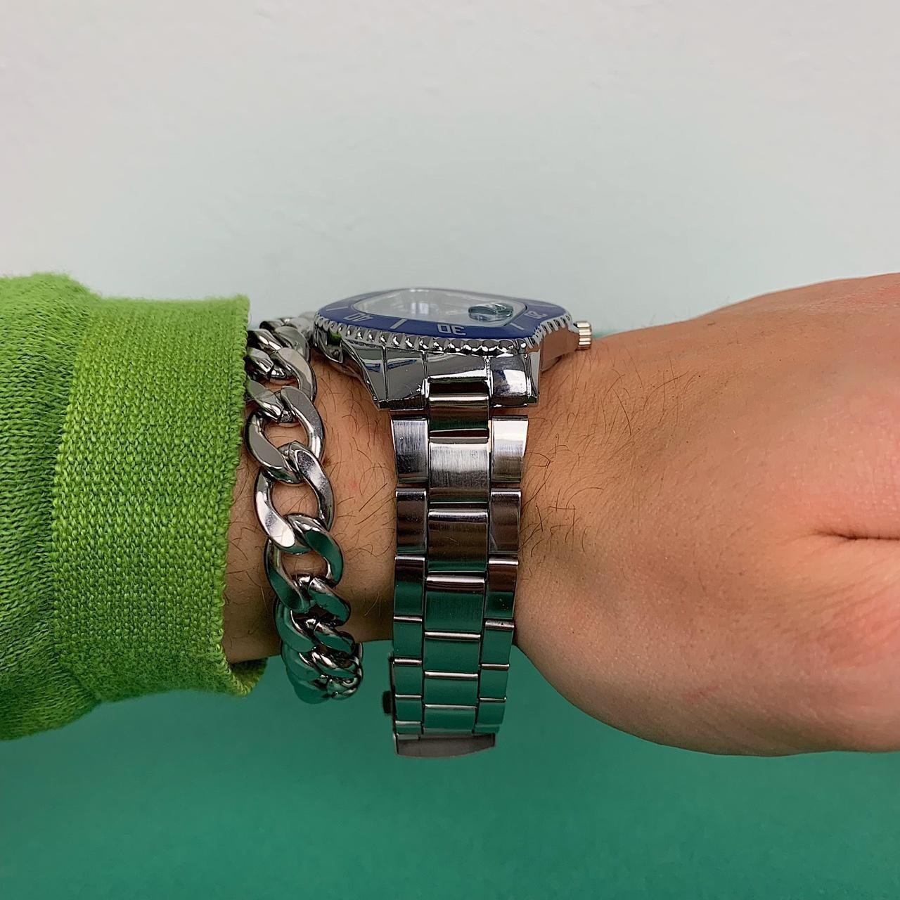 Classy Y2k 2000s vintage style essential minimalist retro stainless steel cyber