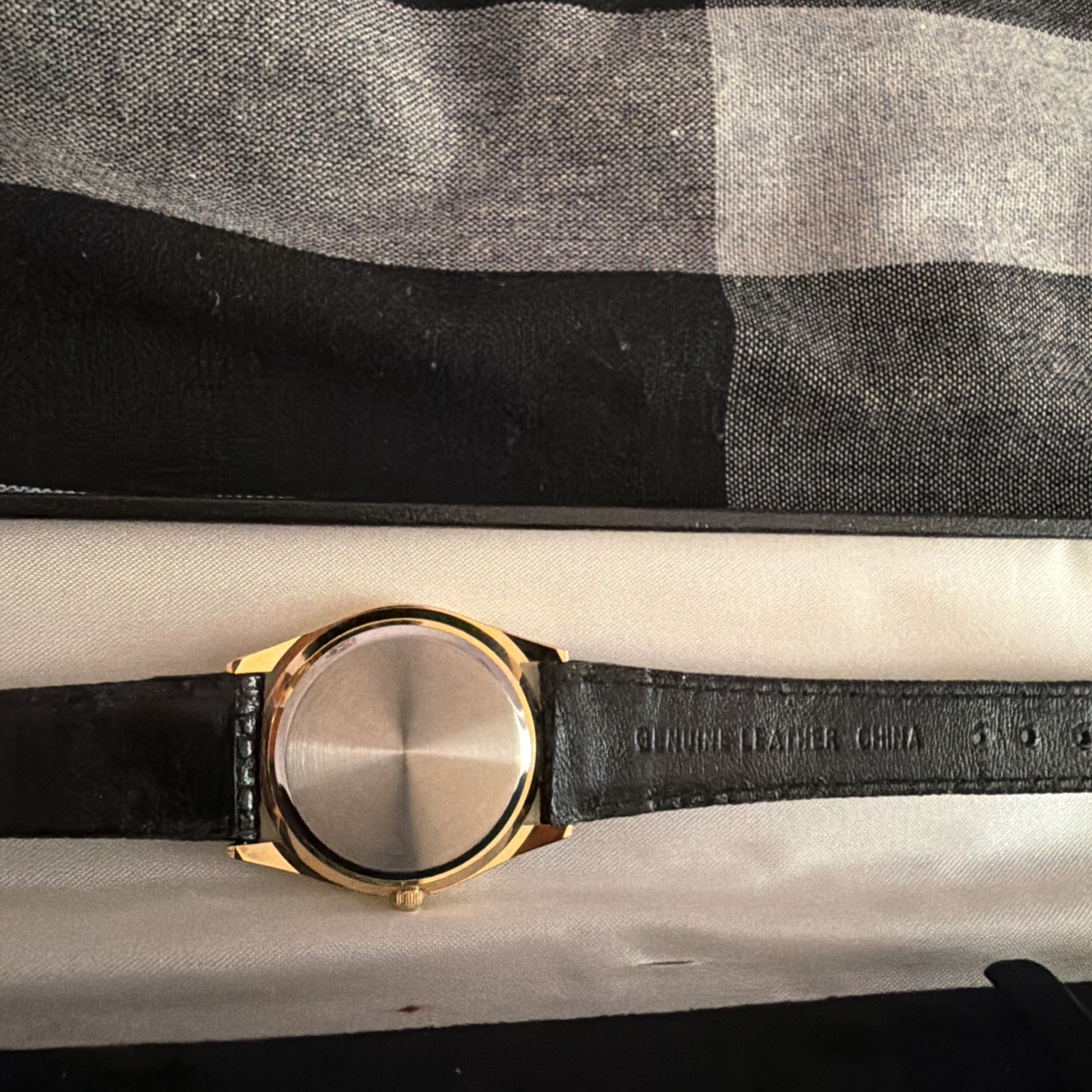 Taj Mahal Trump Watch Men Time Component Limited