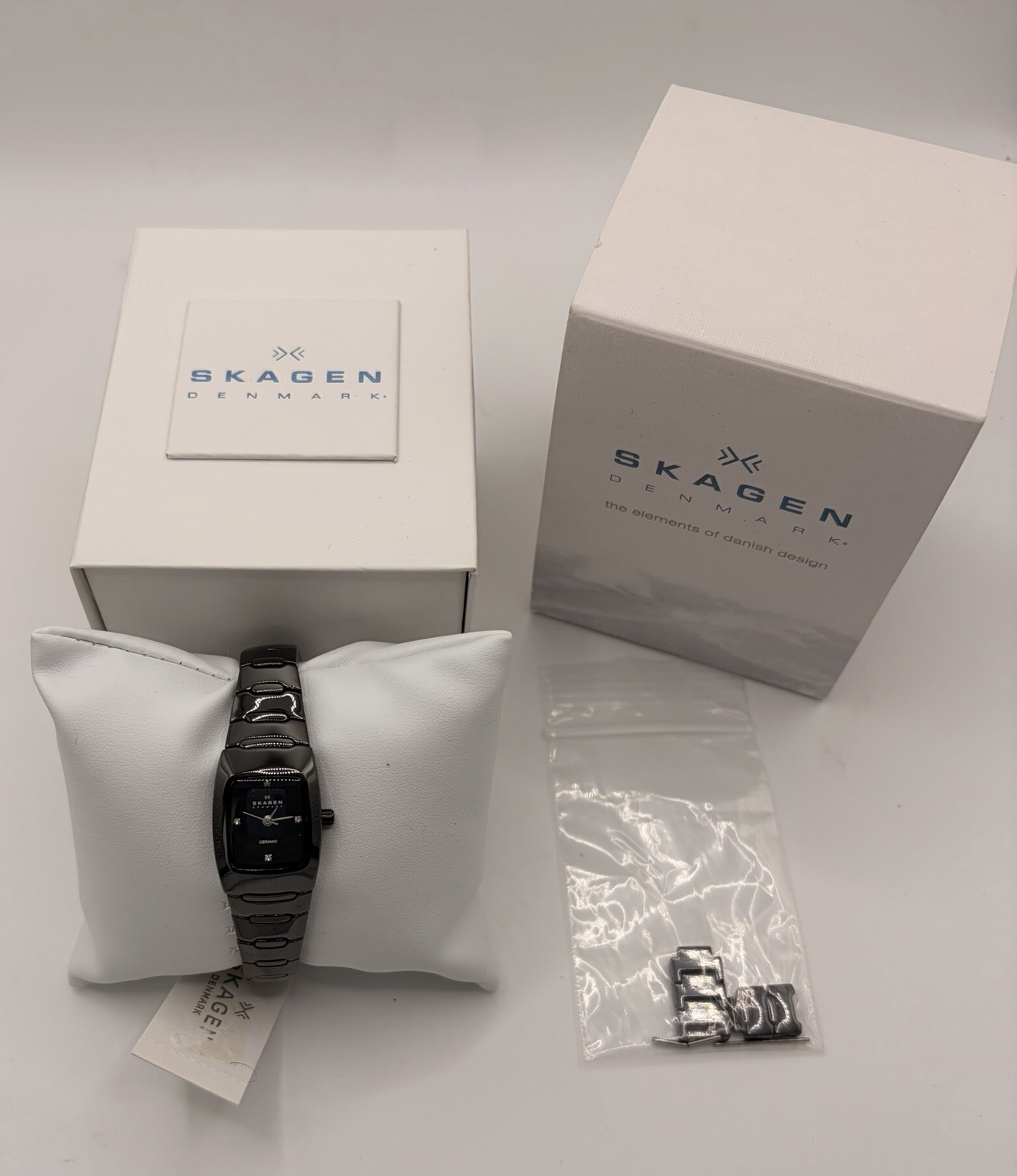 Skagen Ladies Black Dial Swarovski Crystal Black Ceramic Watch 814XSBXC1