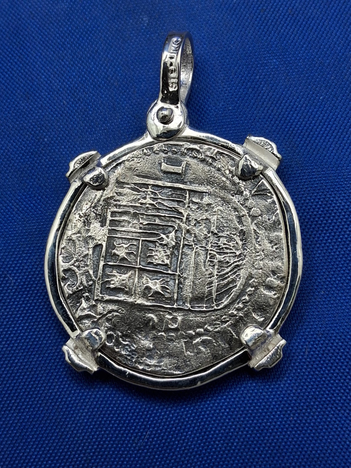 Sterling 2 Reale Replica Atocha Shipwreck Pirate Coin Pendant with Emeralds