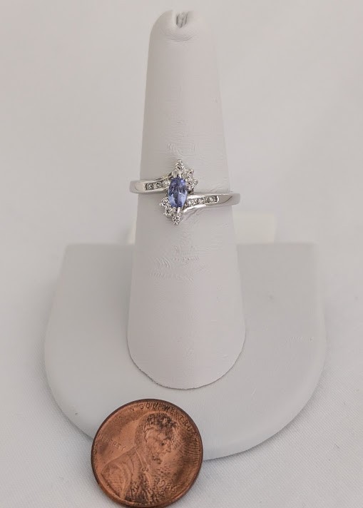 Tanzanite & Diamond Ring 14K Gold 3.2 Grams Retail Price $1299 Make Me An Offer!