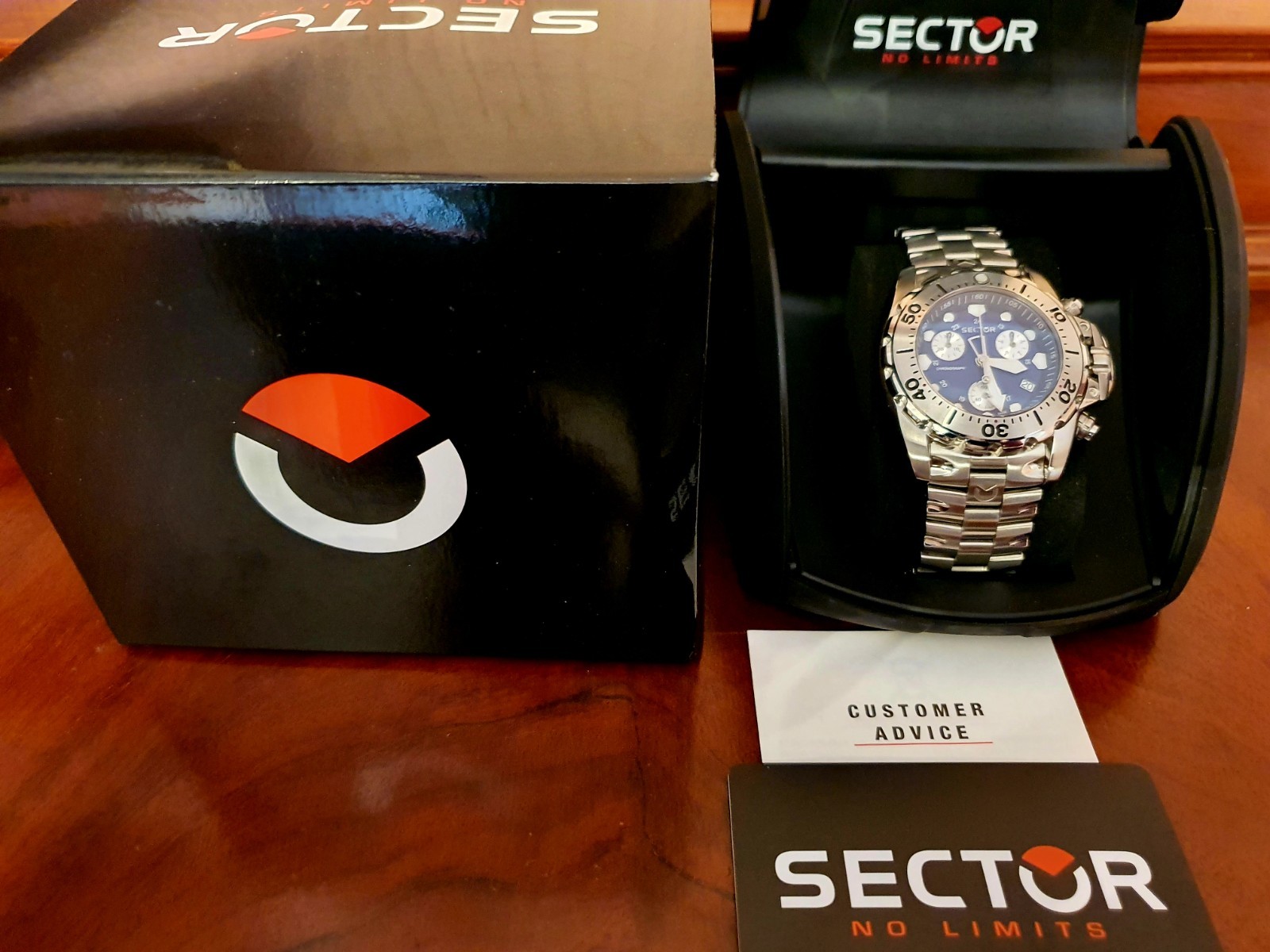 NEW Sector 600 Diver Chrono Blue Dial Watch Steel Sapphire WR 200M Swiss