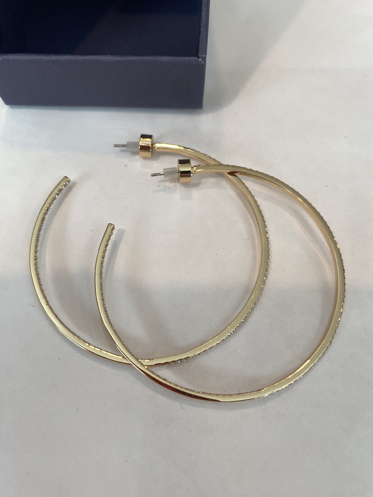 House Of Harlow 1960 Glass Crystal Stones Gold Tone Hoop Earrings 2.5” Gift Box