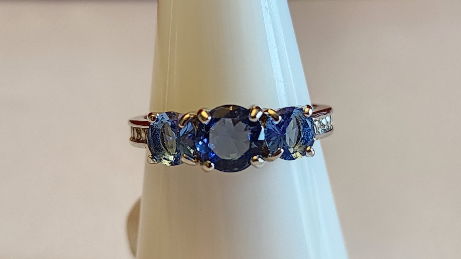 Bomb Party Bring Your Bliss Sapphire Rhodium Ring Size 7 RBP2448