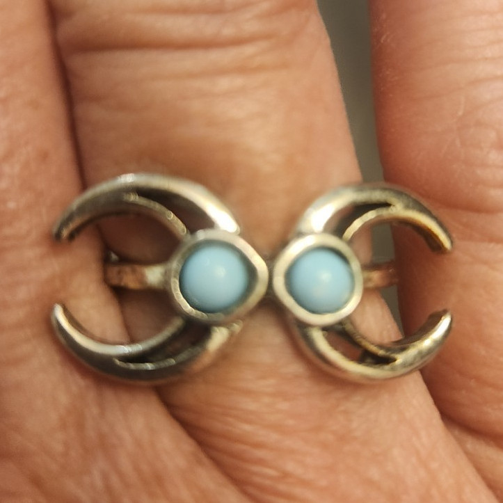 Silver Tone Bezel Set Double Crescent Moon Ring Blue Round Stones Size 6.25