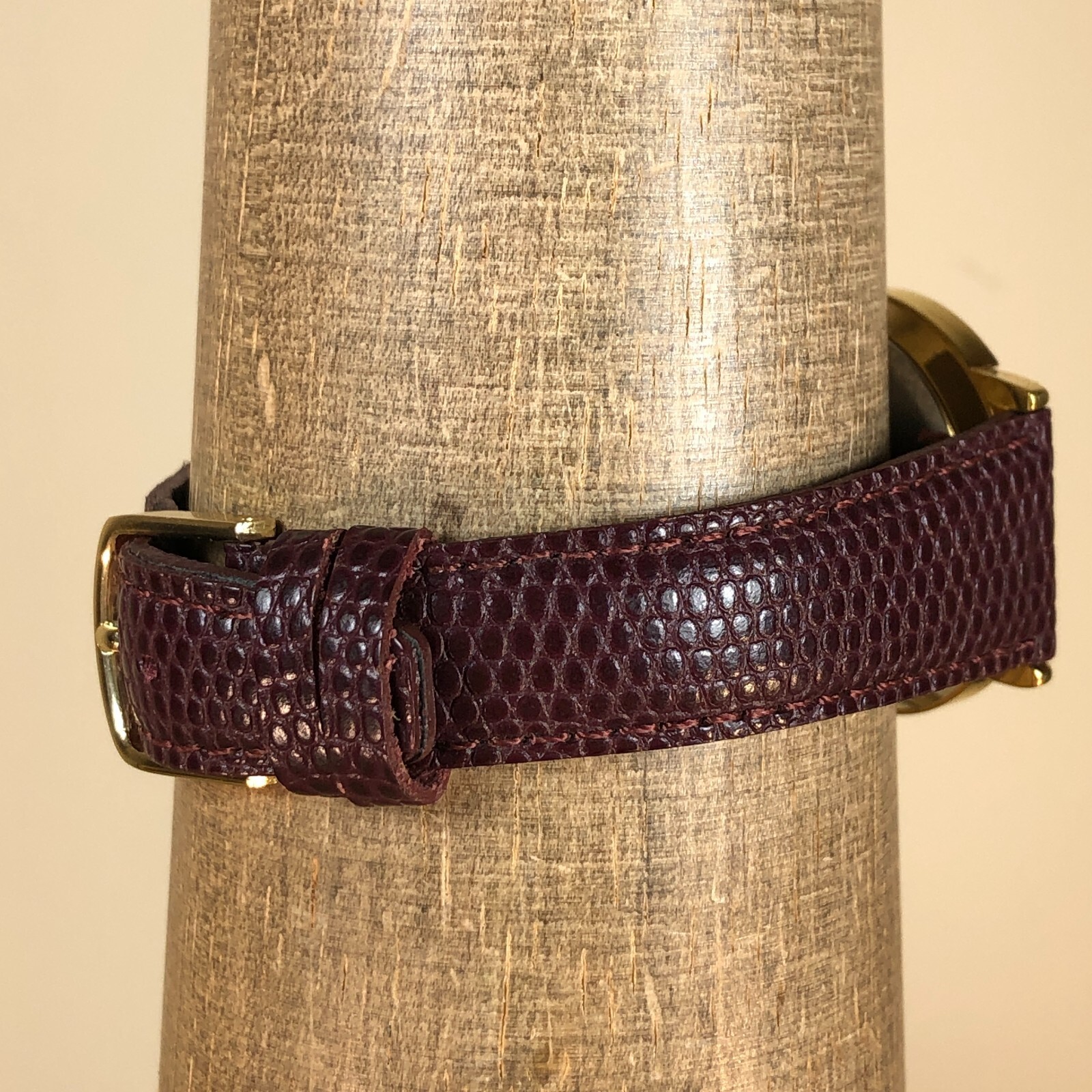 Vintage Timex Indiglo Women Gold Tone Maroon Leather Strap Quartz Watch 6 3/4″