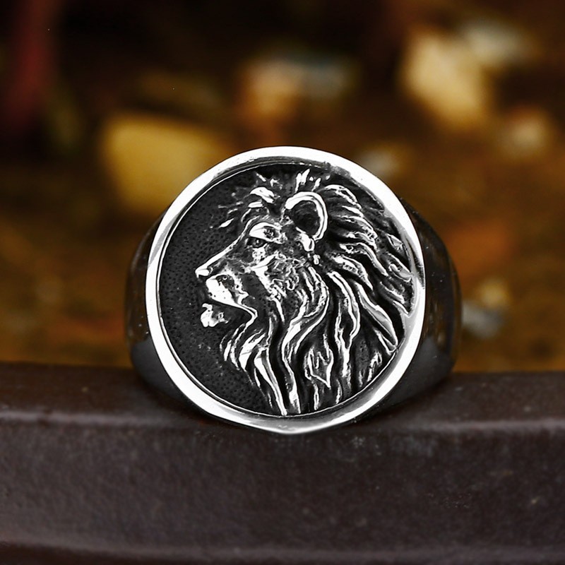 Men’s Domineering Lion Signet Ring Stainless Steel Vintage Biker Fashion Ring