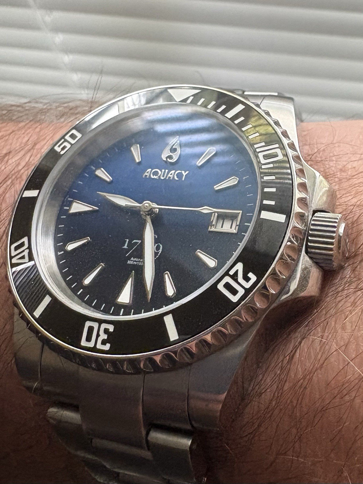 Aquacy 1769 Hei Matau Men’s Automatic Dive Watch Miyota 9015 fade to black dial