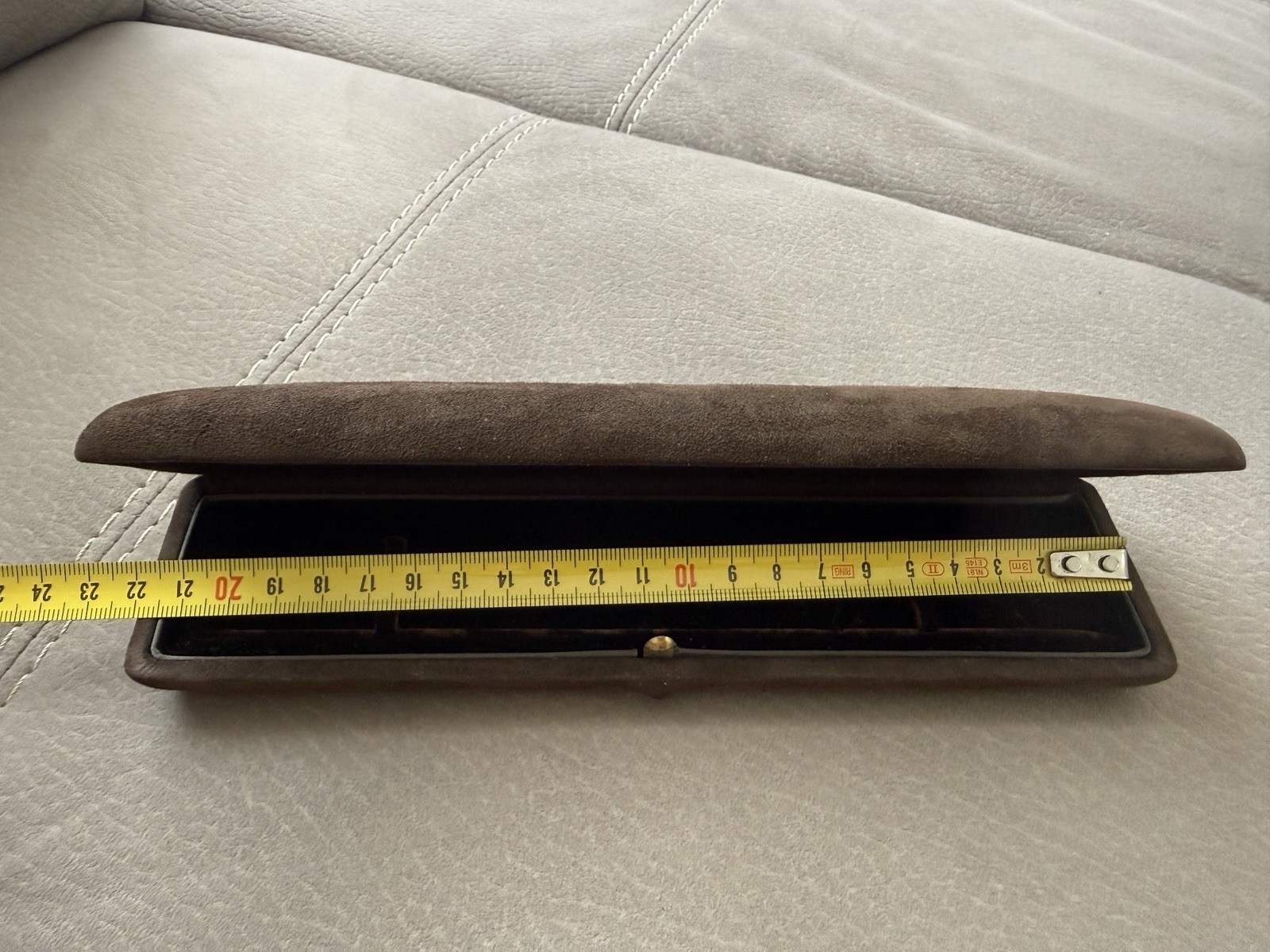 VINTAGE WATCH BOX UNIVERSAL GENEVE VERY RARE WATCH BOX UNIVERSAL GENEVE