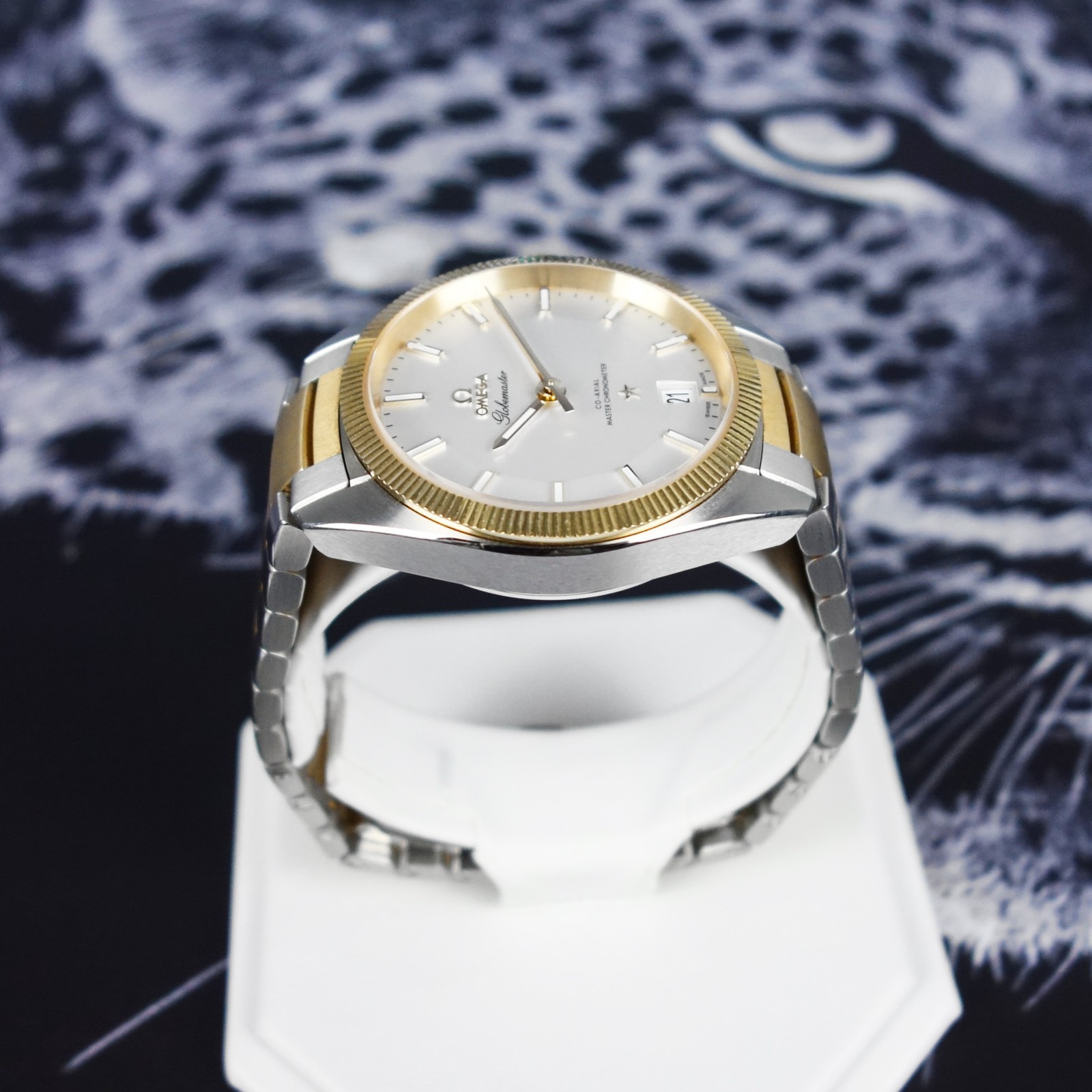 Omega Constellation Globemaster Full Set 2 Tone Gold & Steel 130.20.39.21.03.001