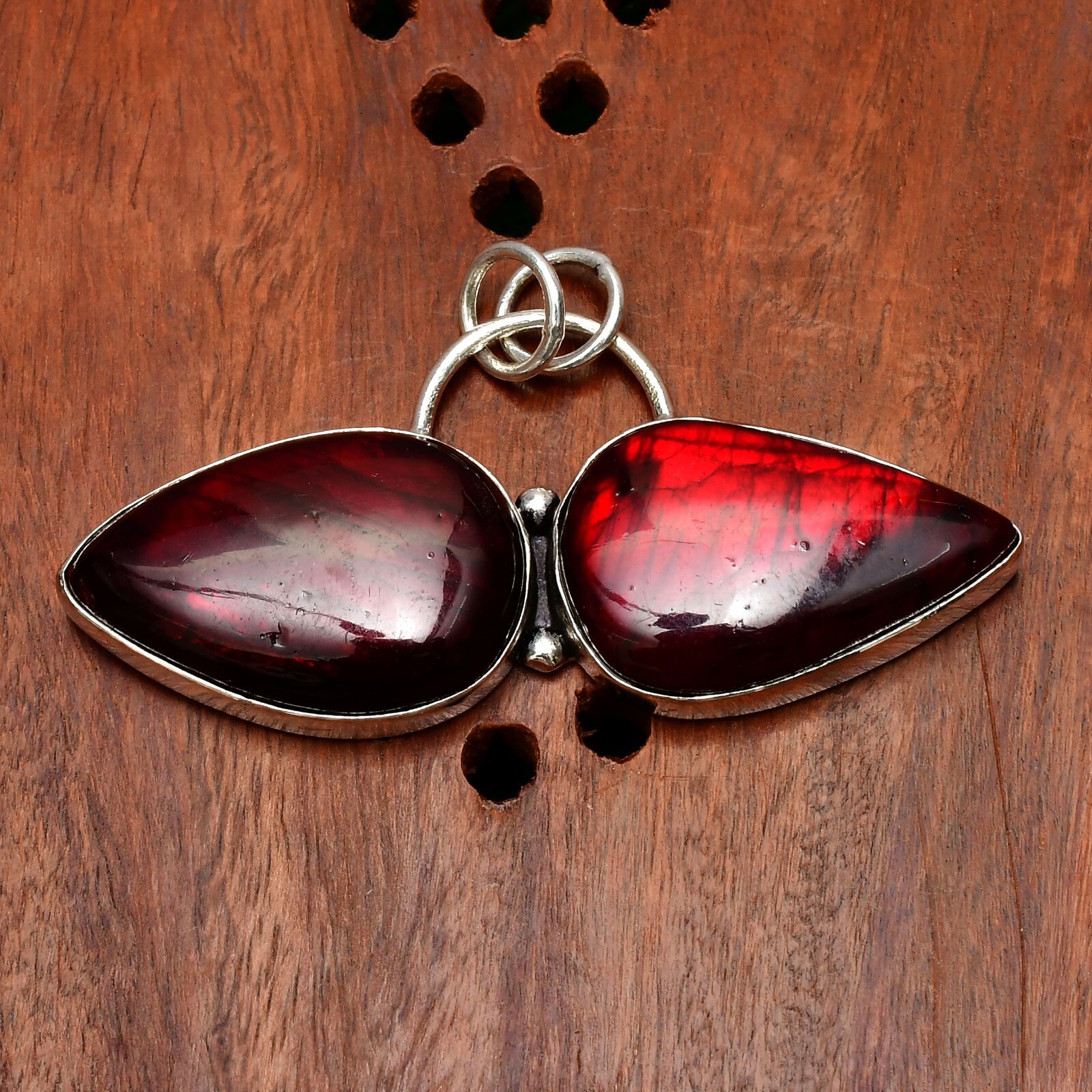 Labradorite Pendant Gemstone 925 Sterling Silver Handmade Jewelry Pendant 1.56″